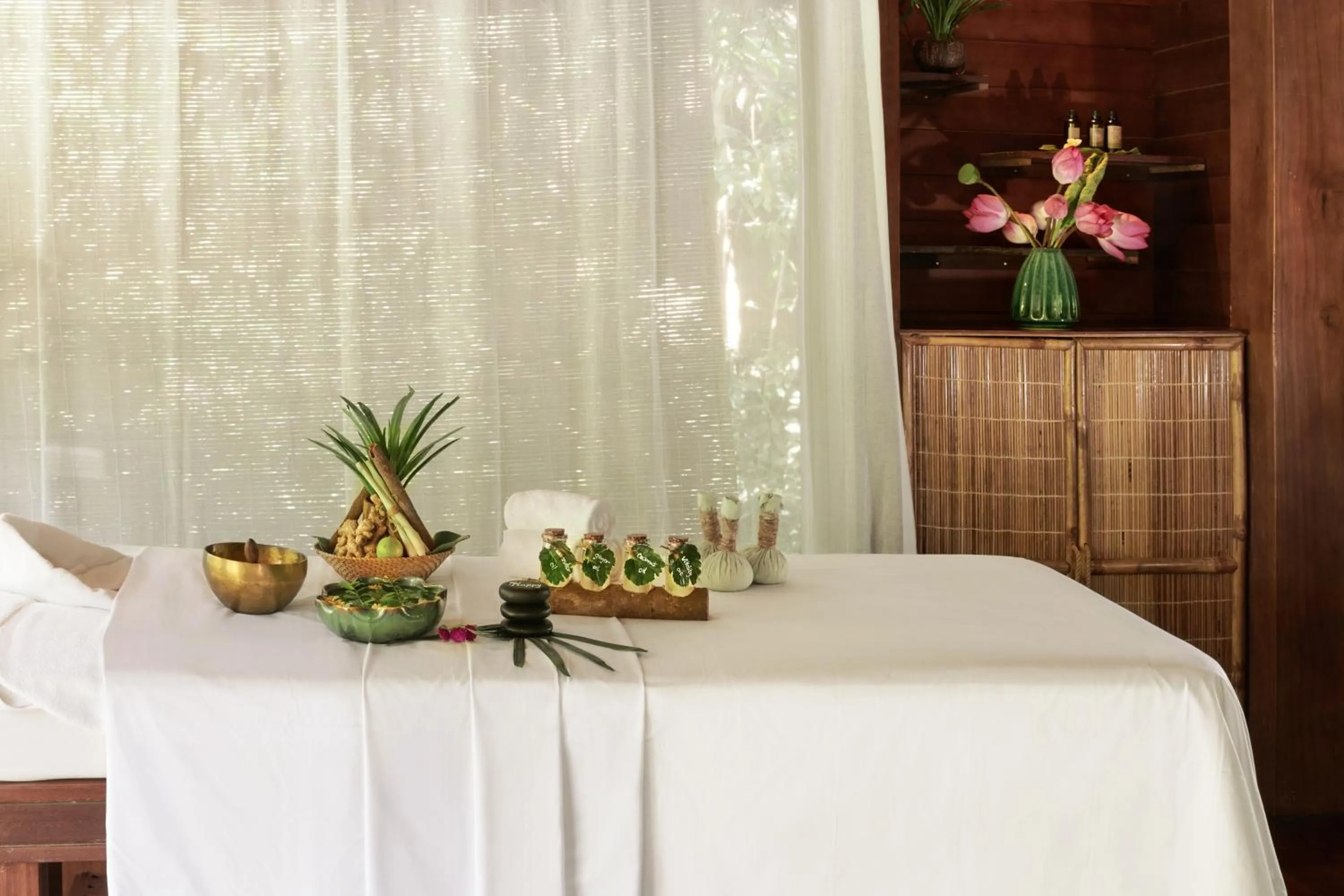 Spa and wellness centre/facilities, Bed in L'Alya Ninh Van Bay