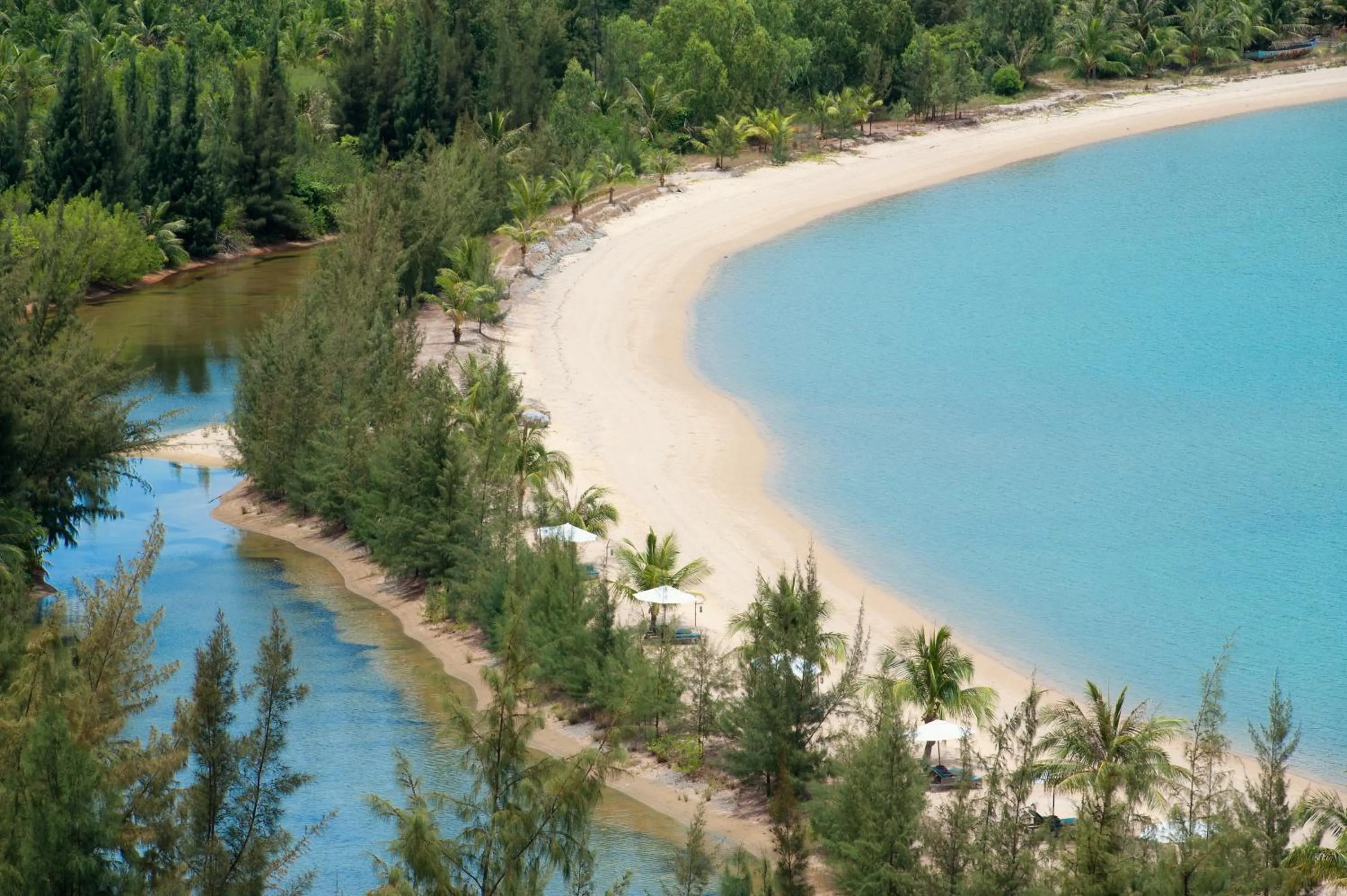 Beach in L'Alya Ninh Van Bay