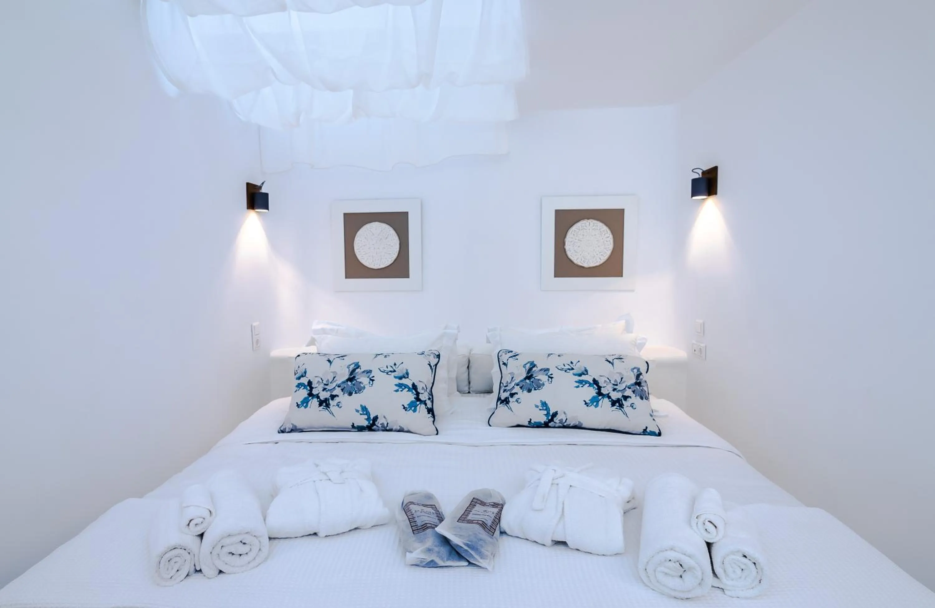 Bedroom, Bed in Eden View Suites & Villas