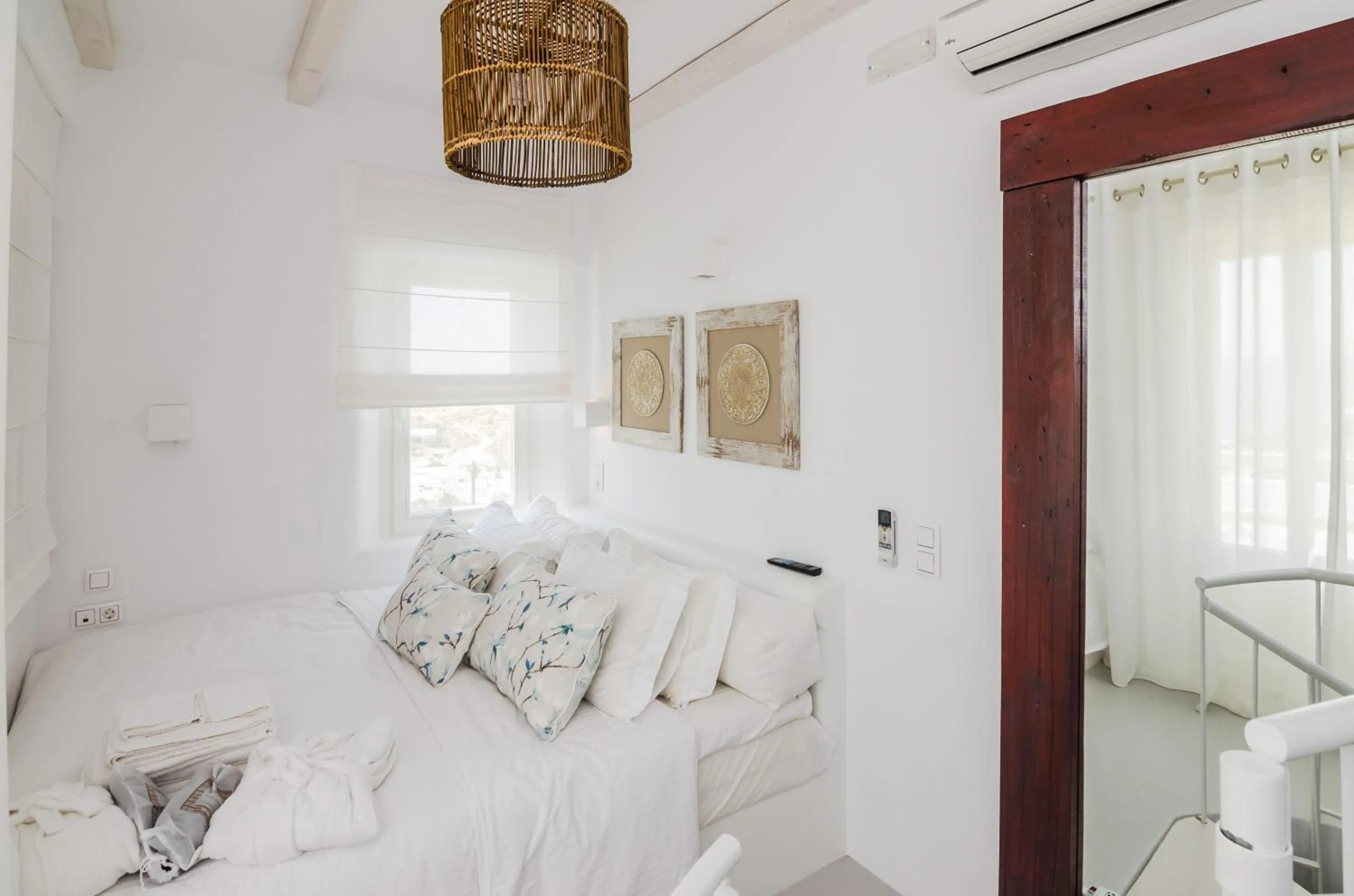 Bedroom, Bed in Eden View Suites & Villas