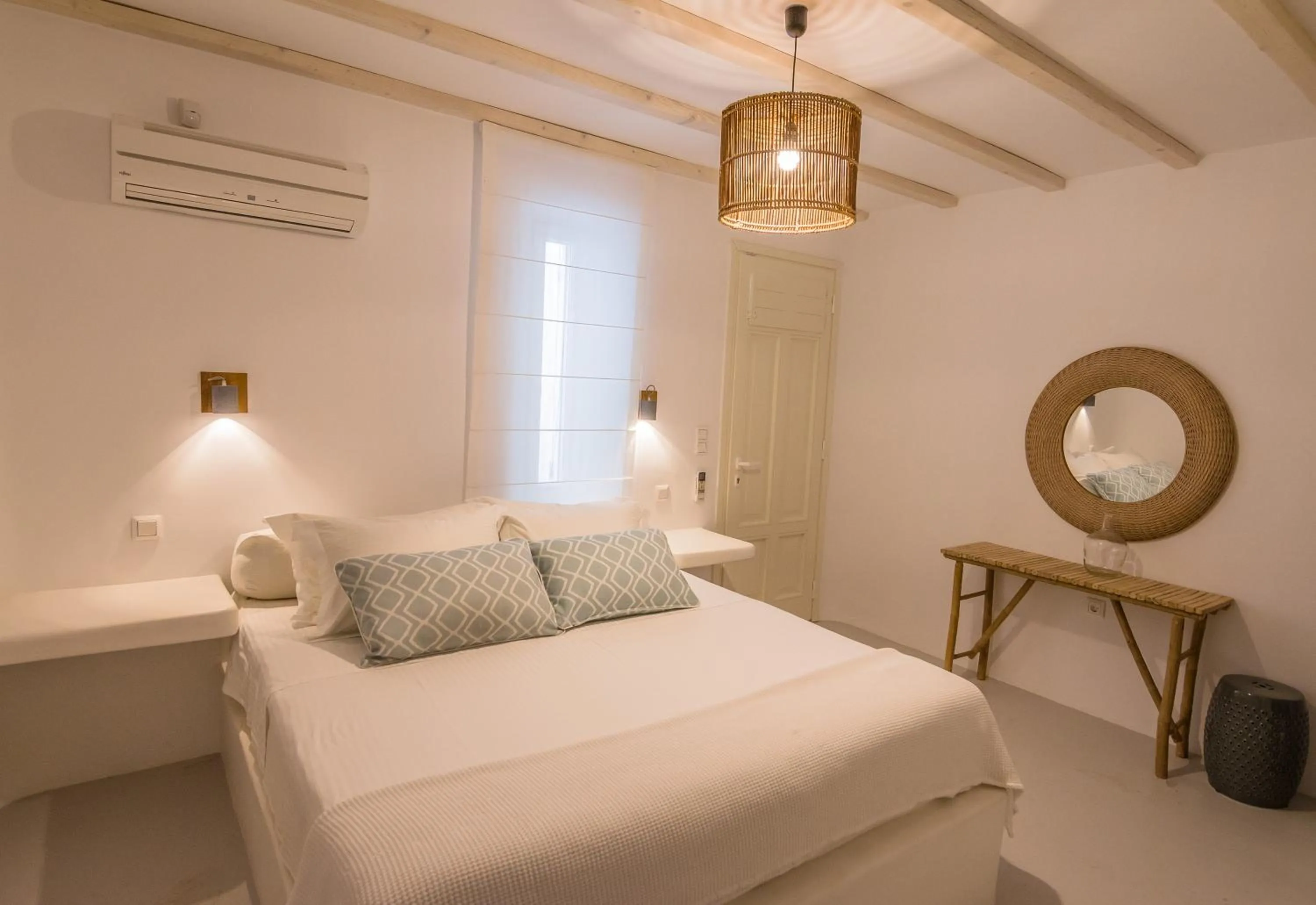 Bedroom, Bed in Eden View Suites & Villas