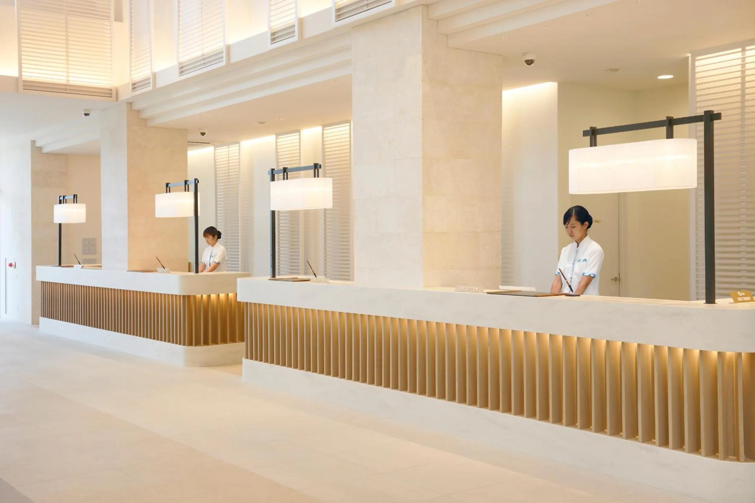 Lobby or reception in Hotel Breezebay Marina