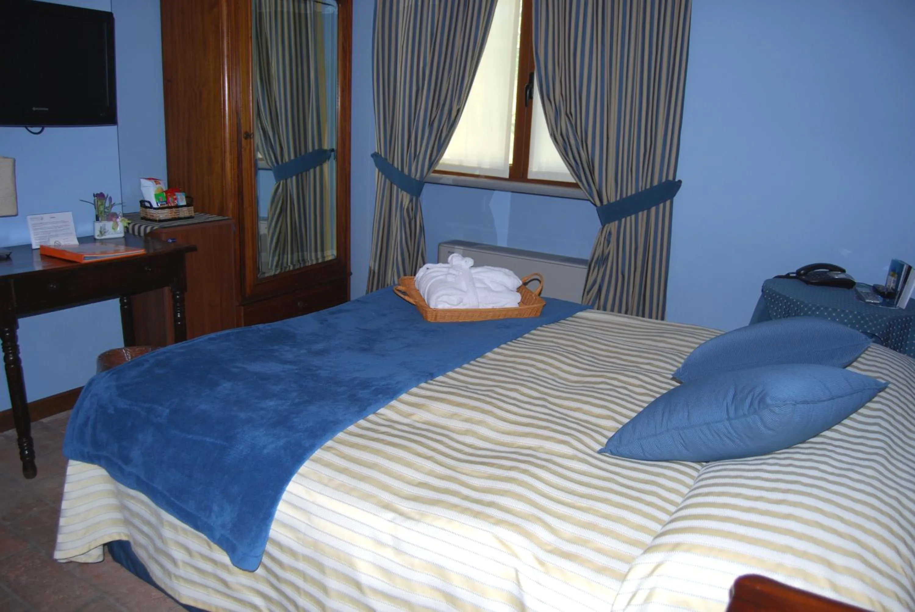 Photo of the whole room, Bed in Hotel Locanda Da Carla