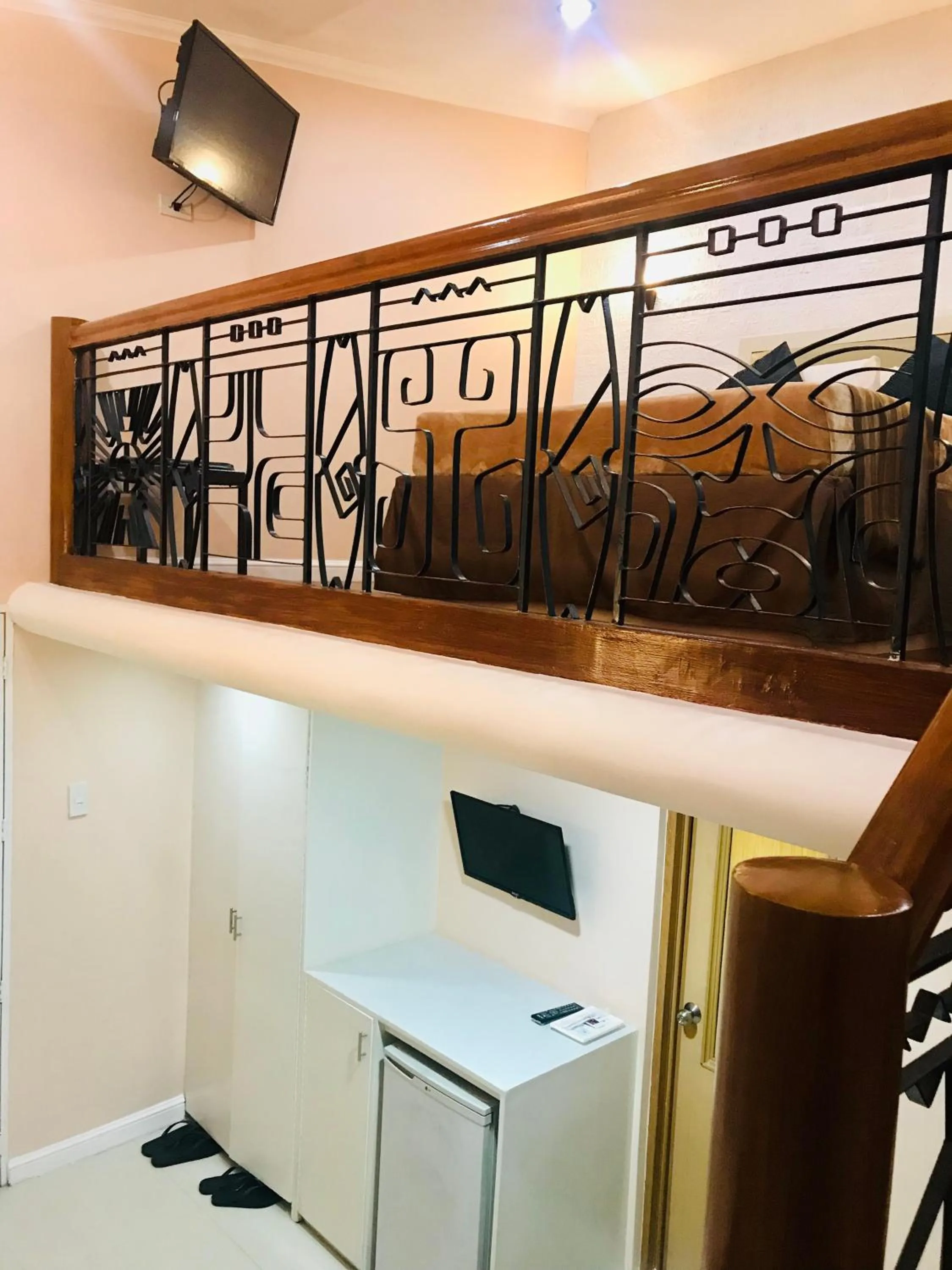 Urban Travellers Hotel