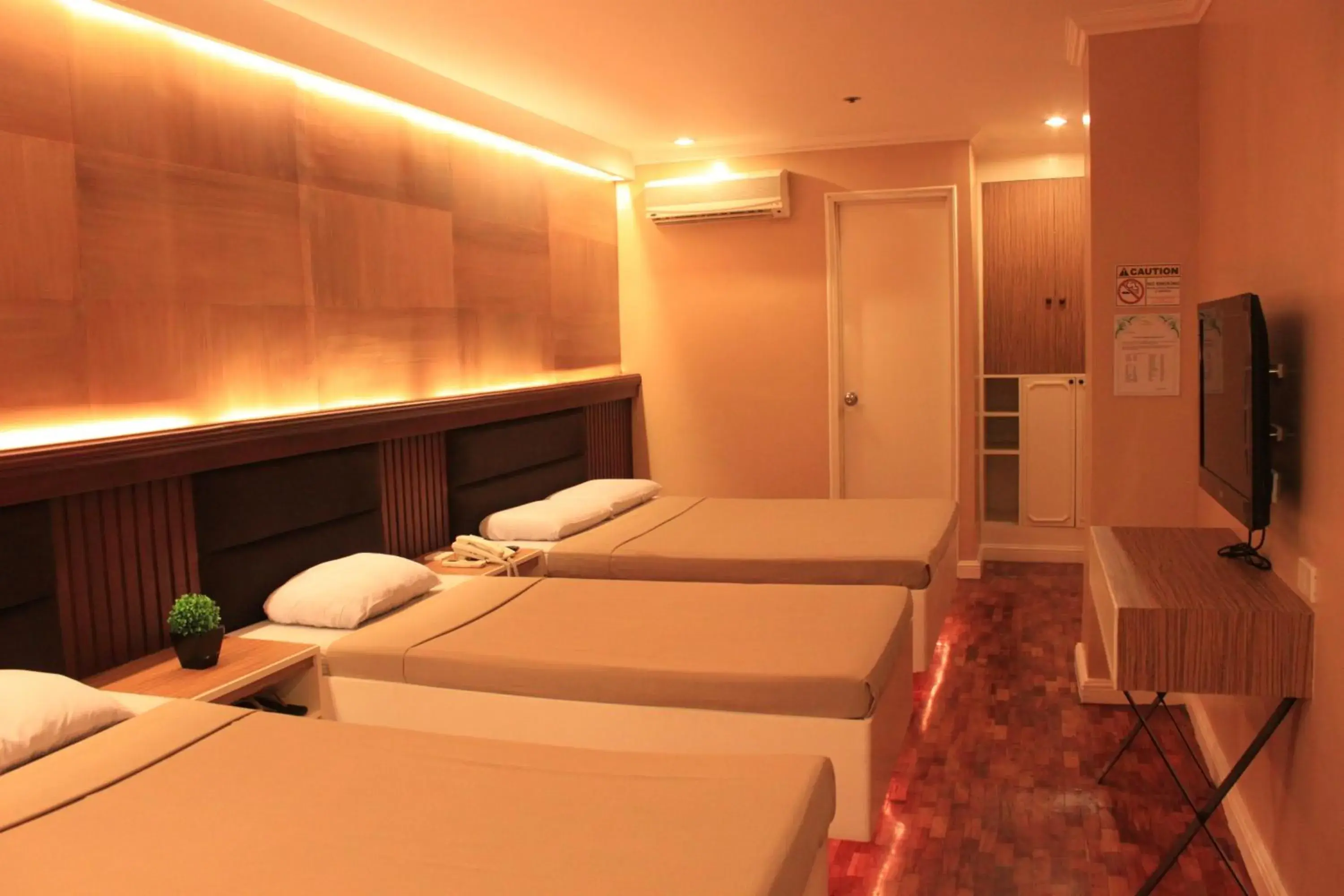 Bedroom, Bed in Urban Travellers Hotel Bedroom, Bed in Urban Travellers Hotel