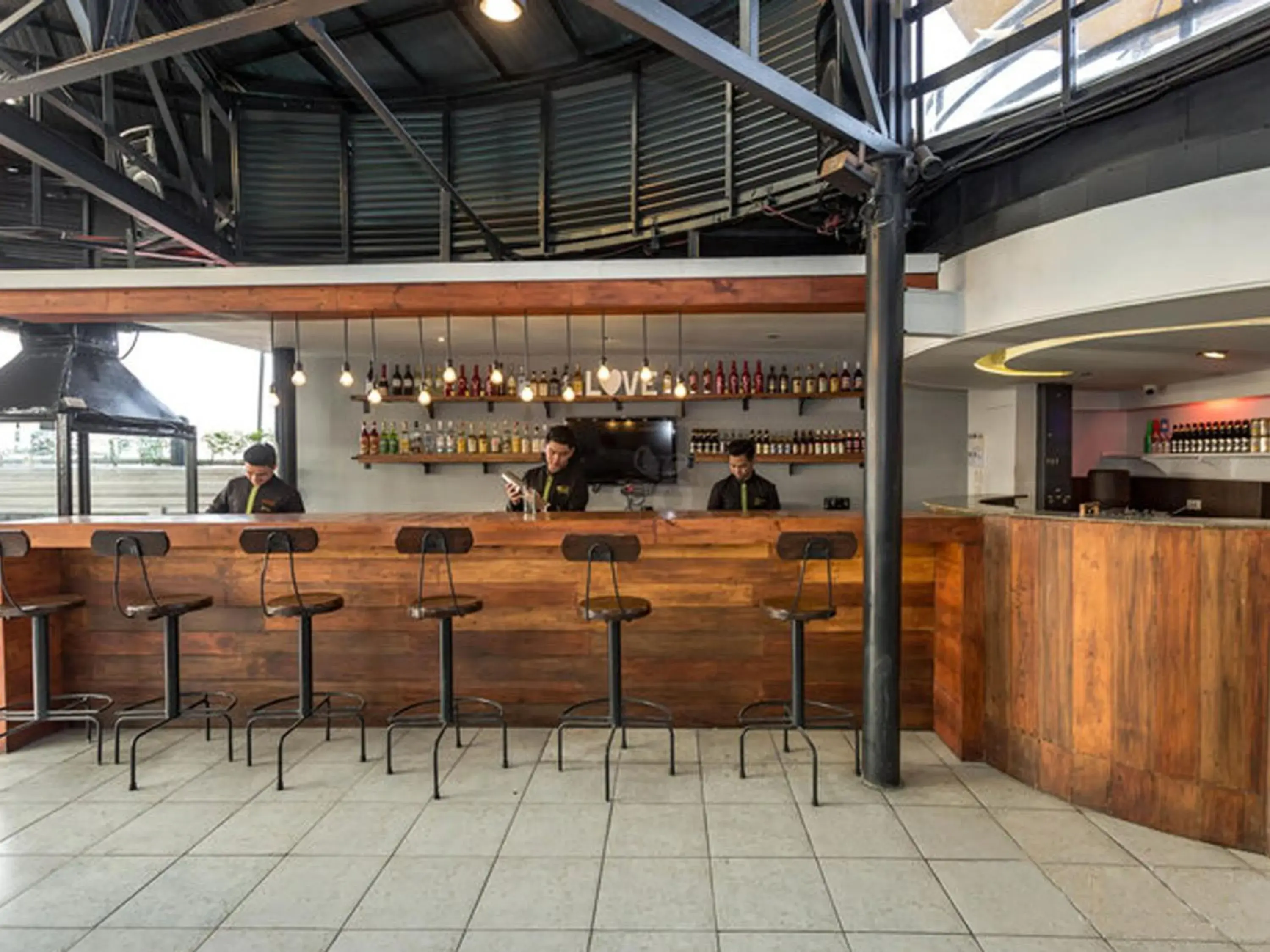 Lounge or bar in Urban Travellers Hotel Lounge or bar in Urban Travellers Hotel