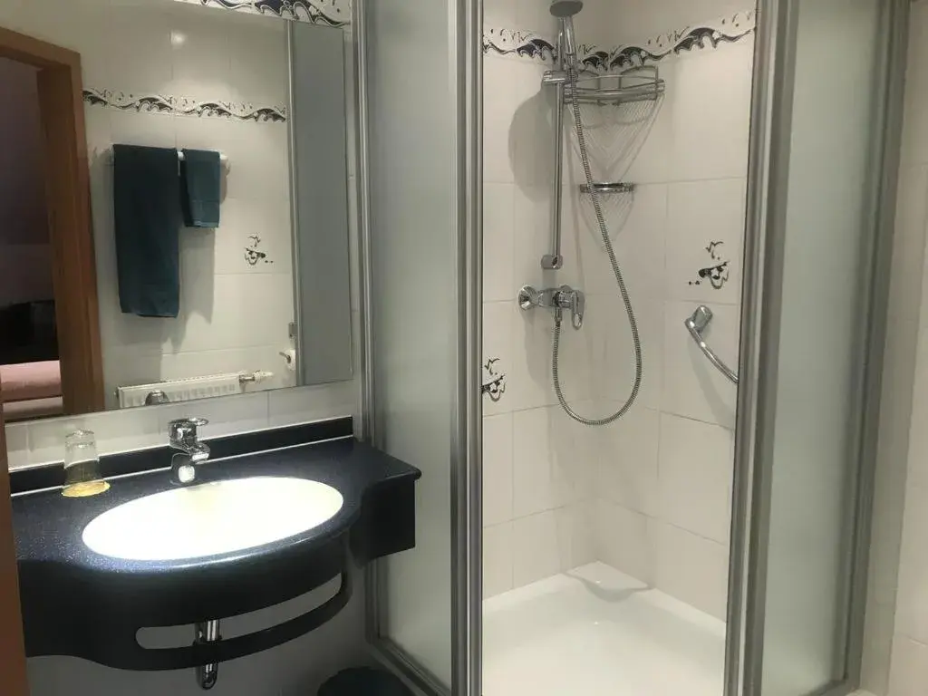 Standard Apartment - single occupancy in Au P'tit Max - Studios hotel Standard Apartment - single occupancy in Au P'tit Max - Studios hotel
