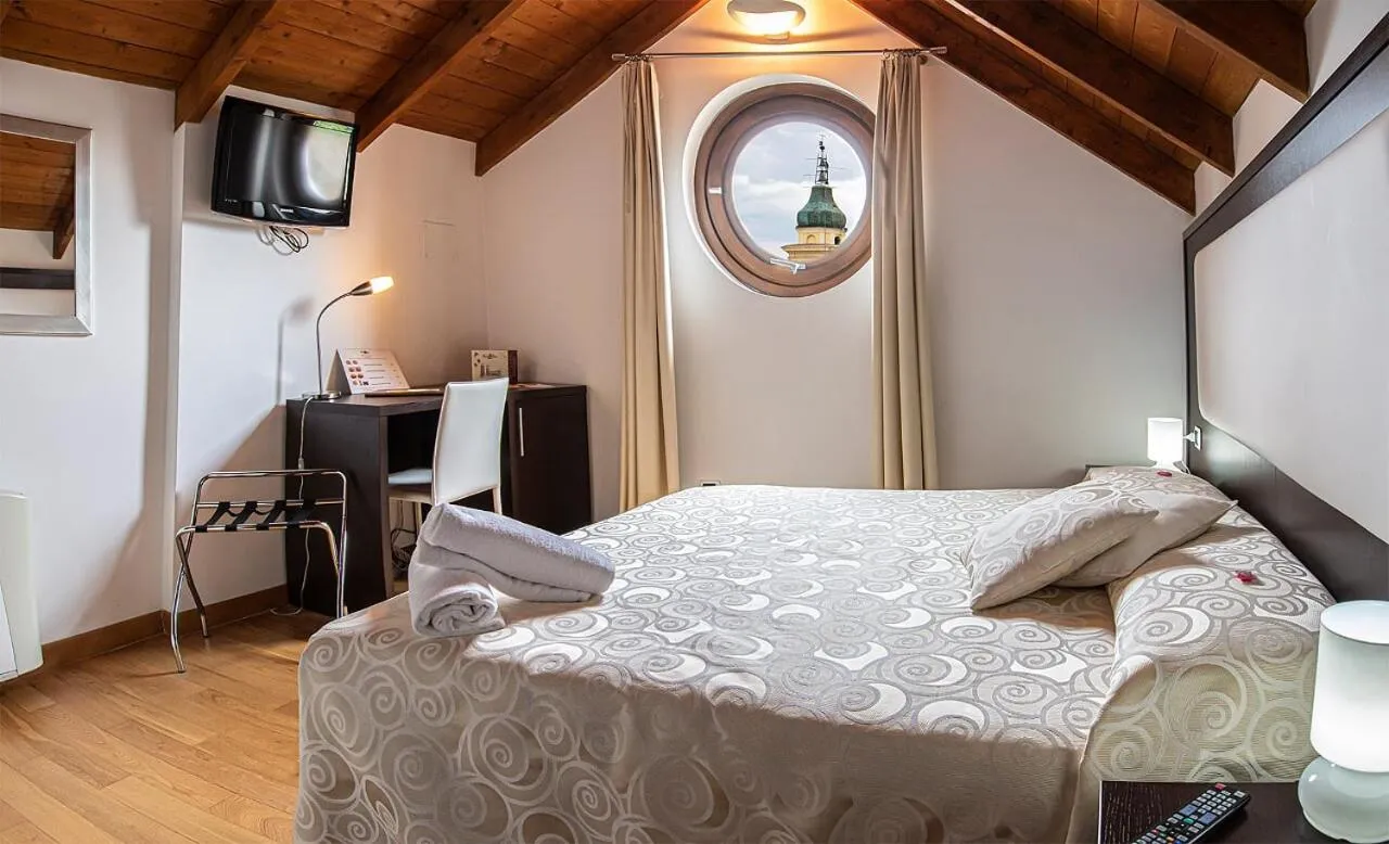 Bed in Antico Borgo Chieti