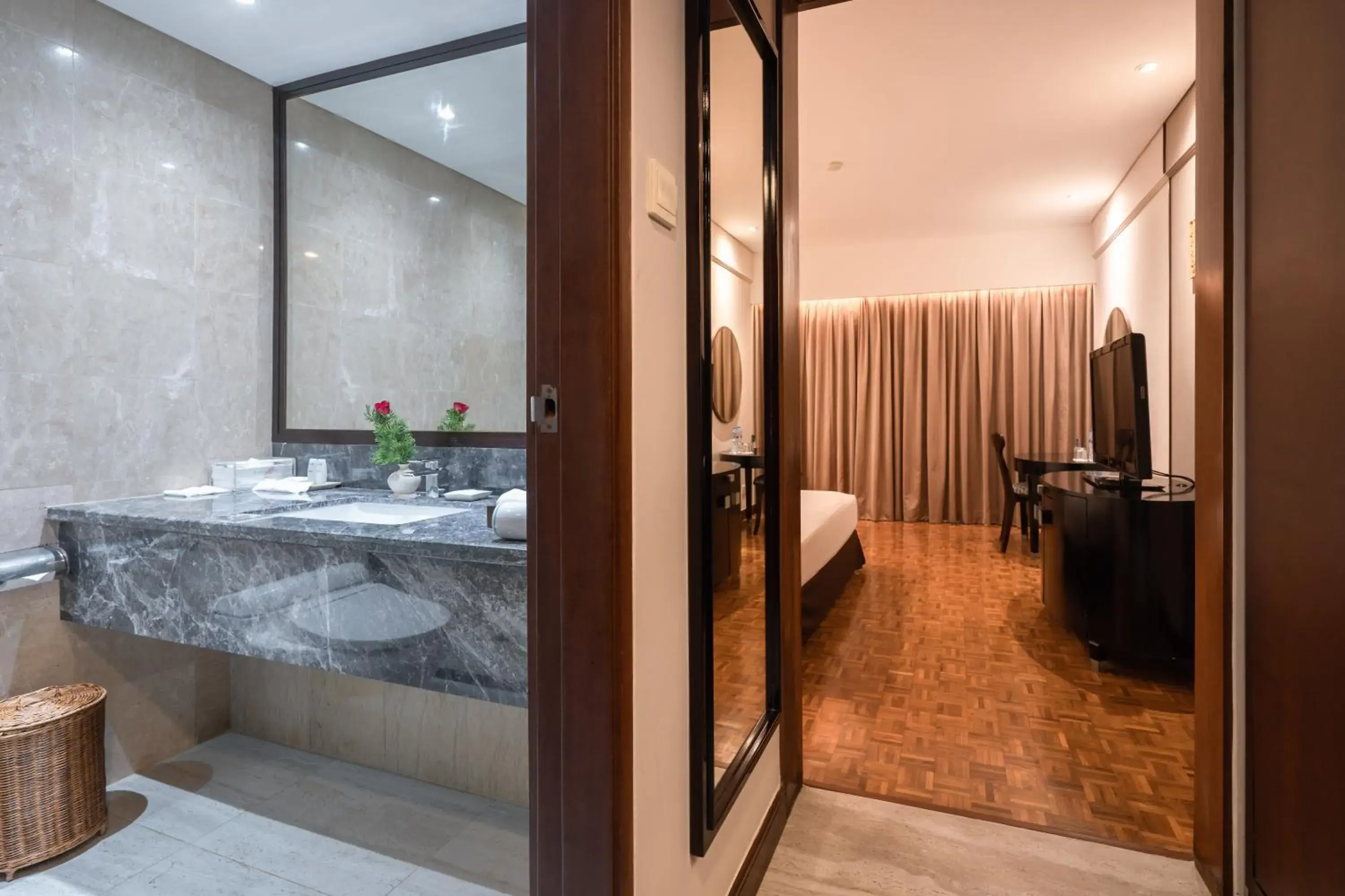 Deluxe Double or Twin Room with Free Benefit in Bintang Bali Resort Deluxe Double or Twin Room with Free Benefit in Bintang Bali Resort