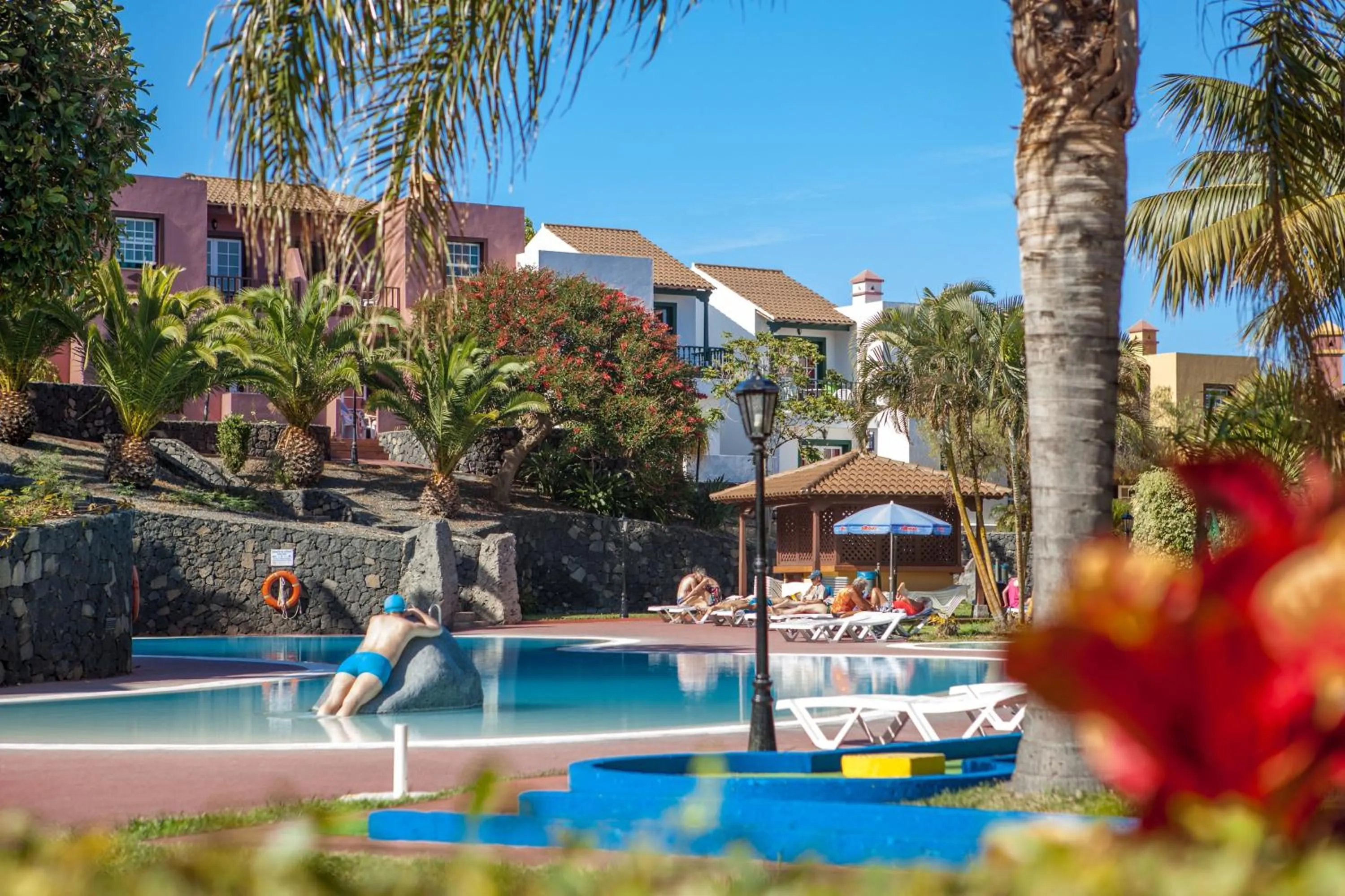 Day in Apartamentos Oasis San Antonio