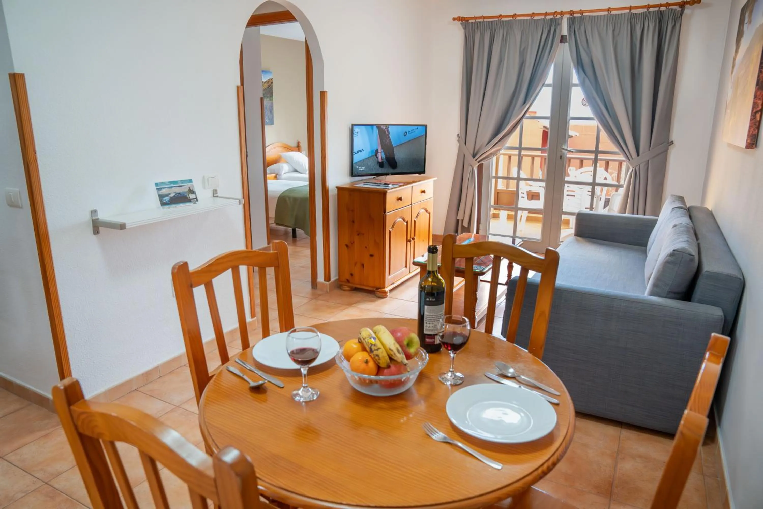 Apartamentos Oasis San Antonio