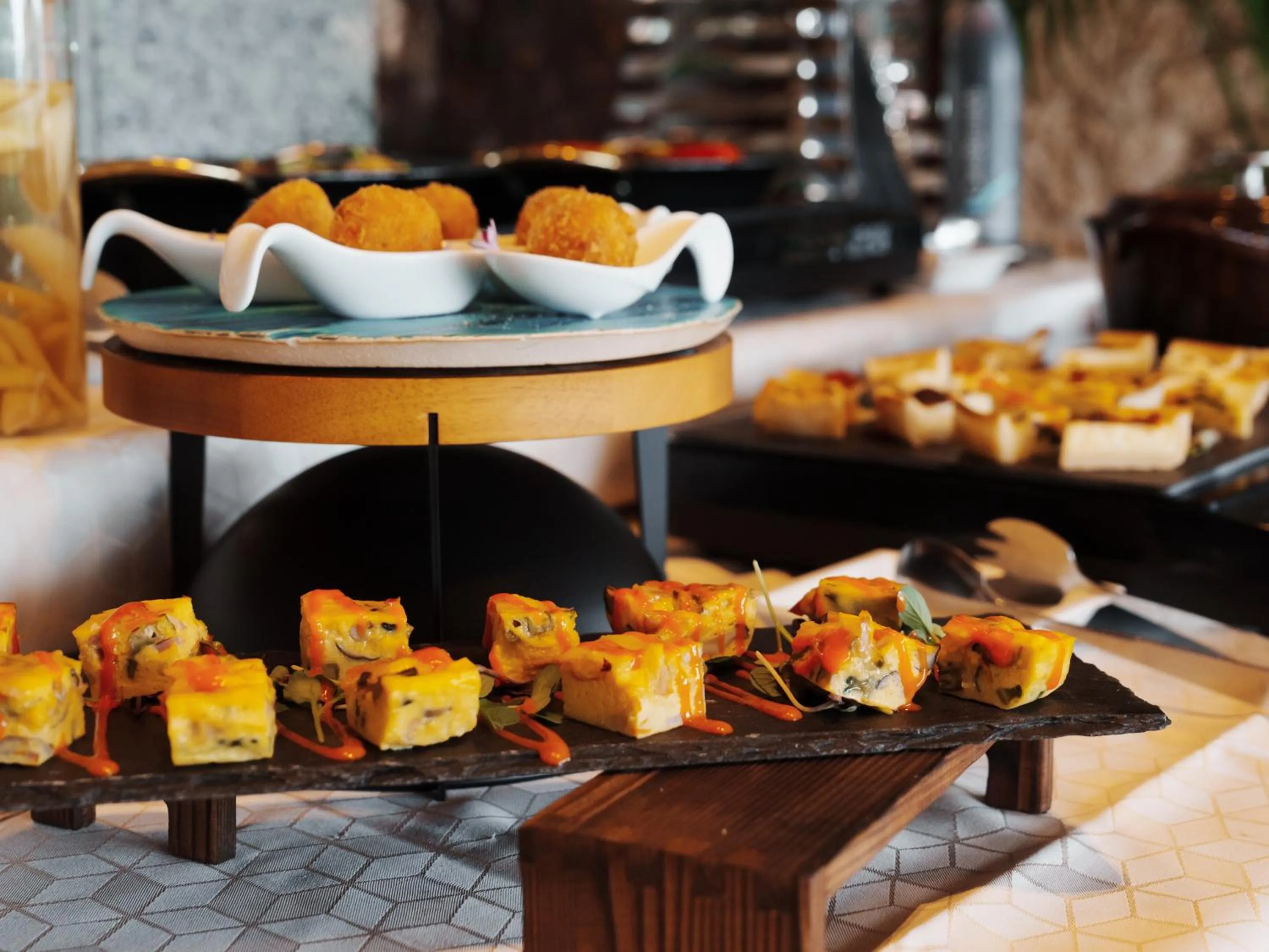 Lounge or bar in Shigira Bayside Suite Allamanda