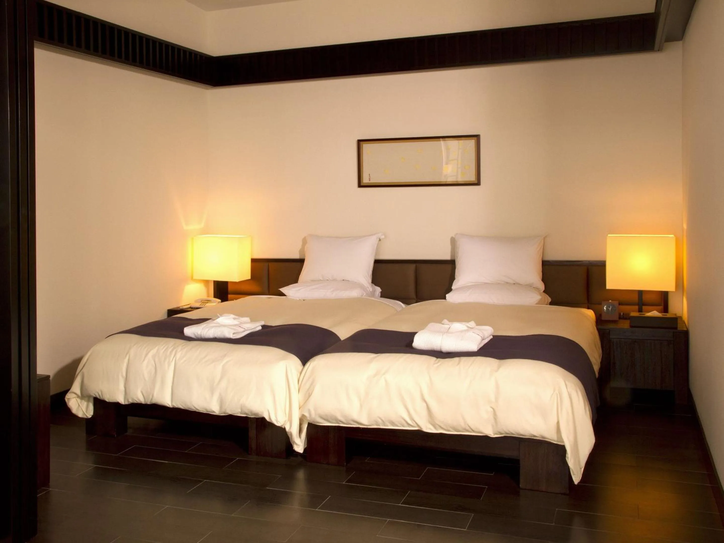 Bedroom, Bed in Shigira Bayside Suite Allamanda