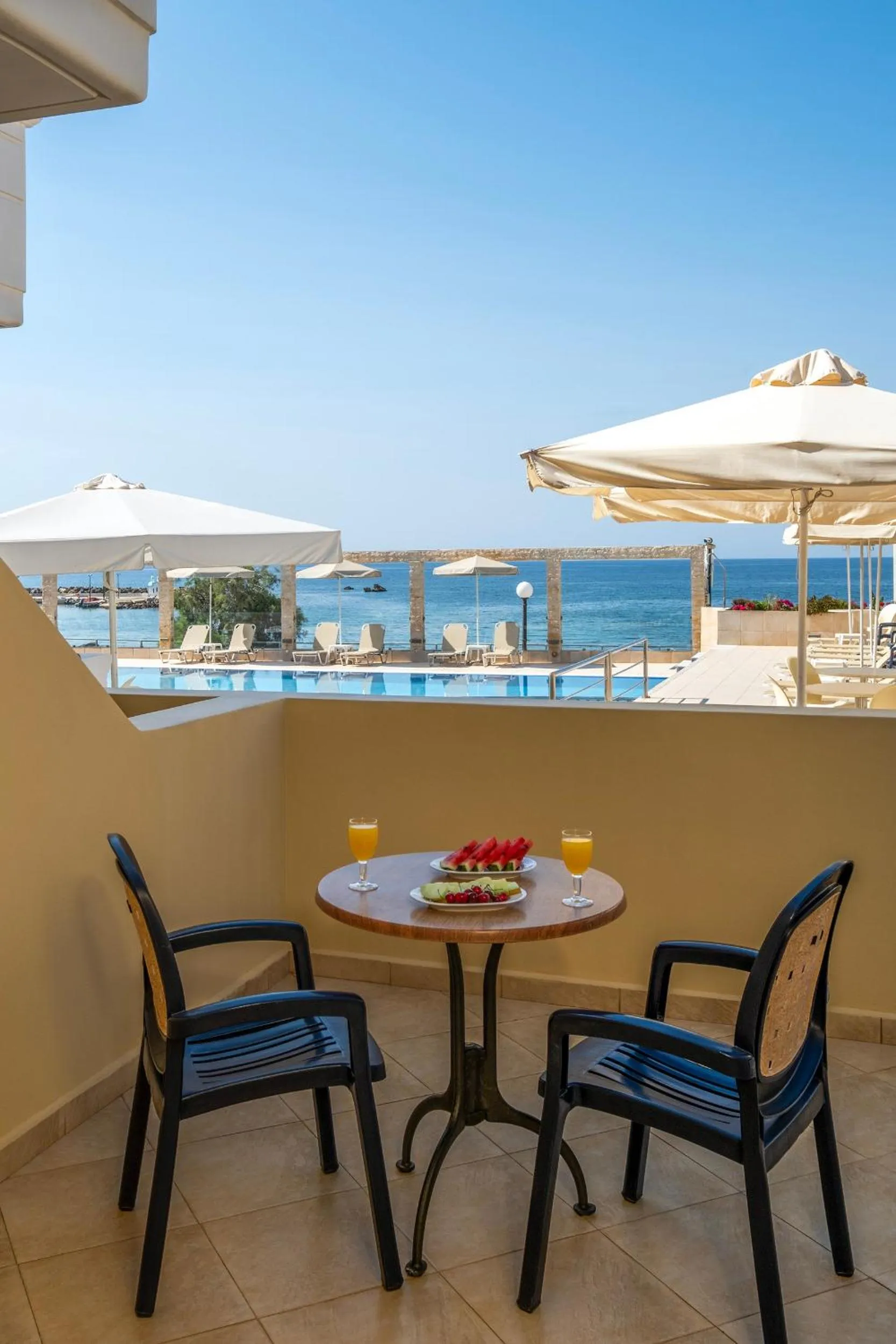 Pool view in Porto Alegre Hotel