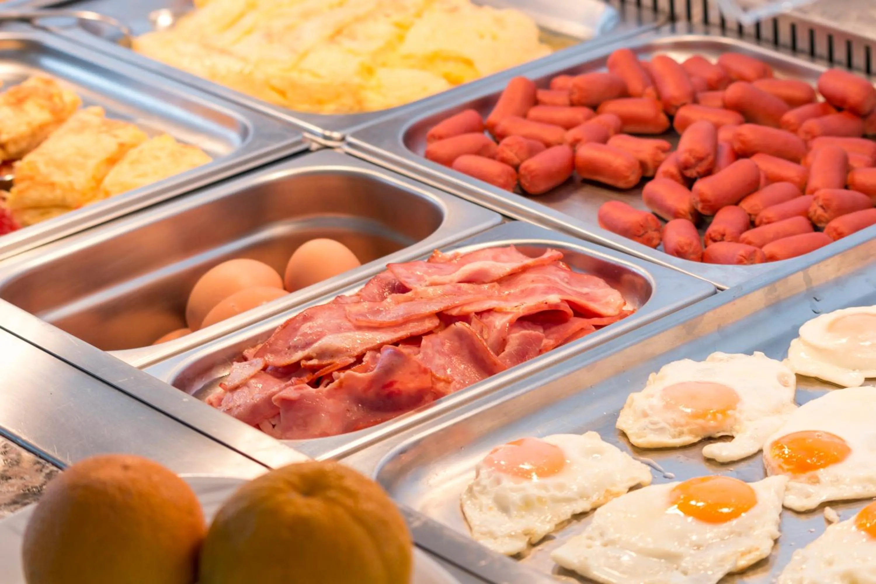 Buffet breakfast in Porto Alegre Hotel