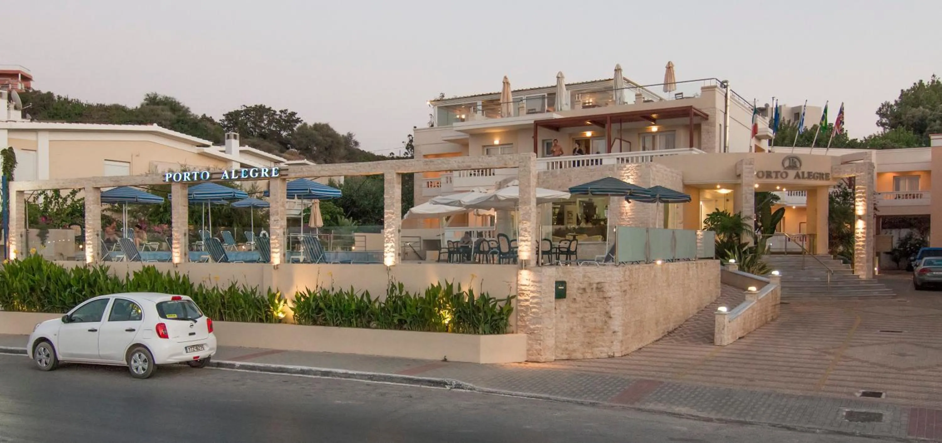 Facade/entrance in Porto Alegre Hotel