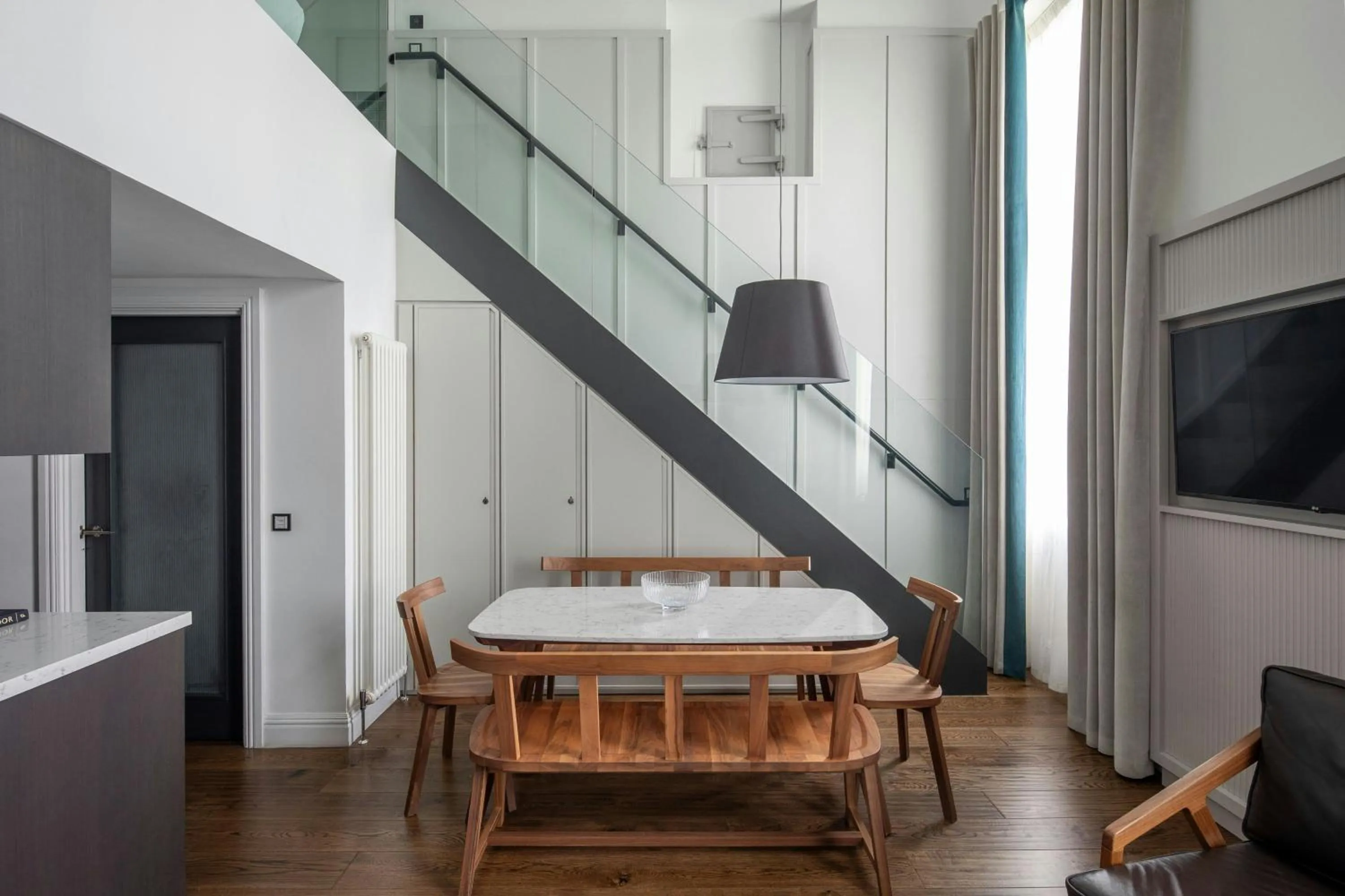 Living room in The Edinburgh Grand, a Luxury Collection Hotel, Edinburgh