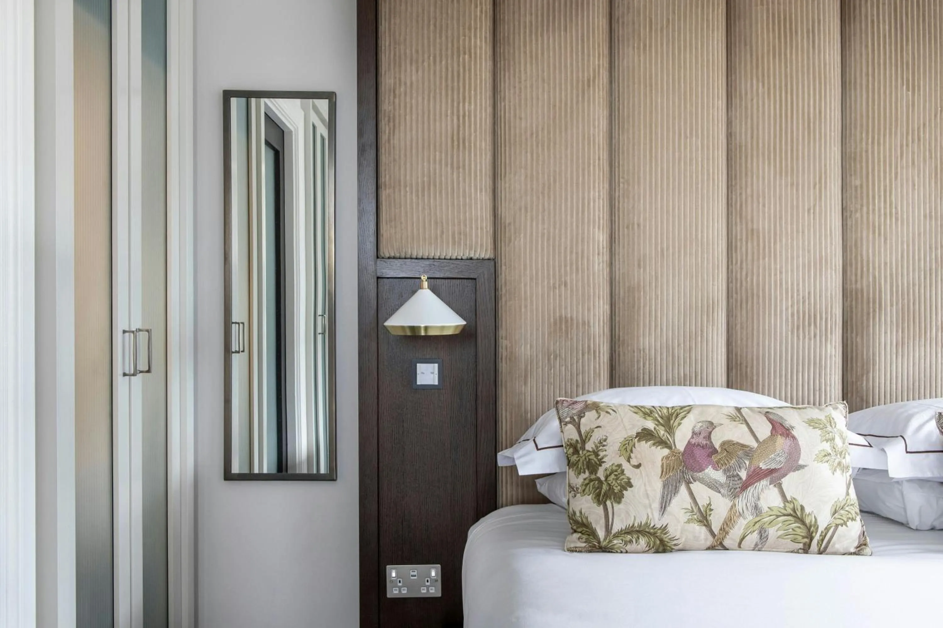 Bedroom, Bed in The Edinburgh Grand, a Luxury Collection Hotel, Edinburgh