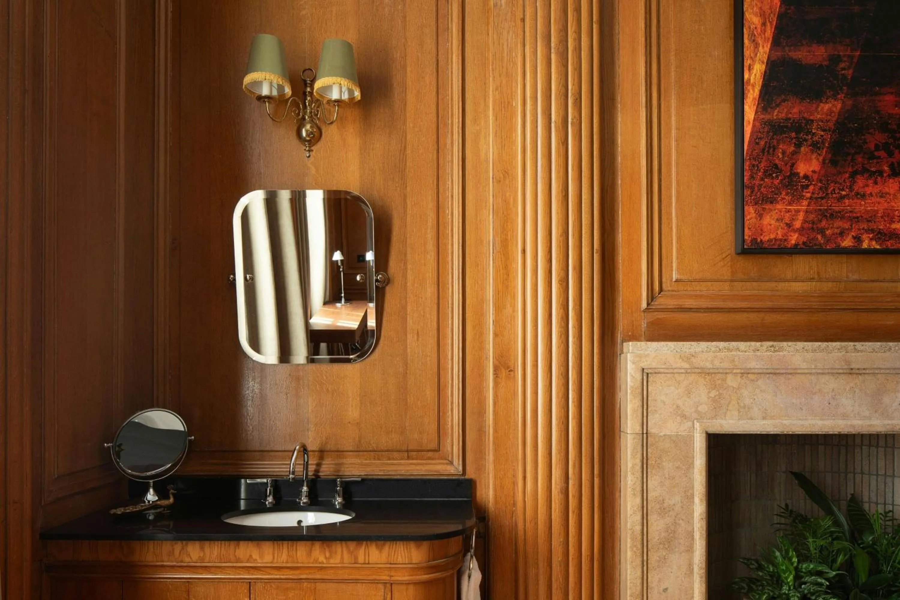 Bathroom in The Edinburgh Grand, a Luxury Collection Hotel, Edinburgh