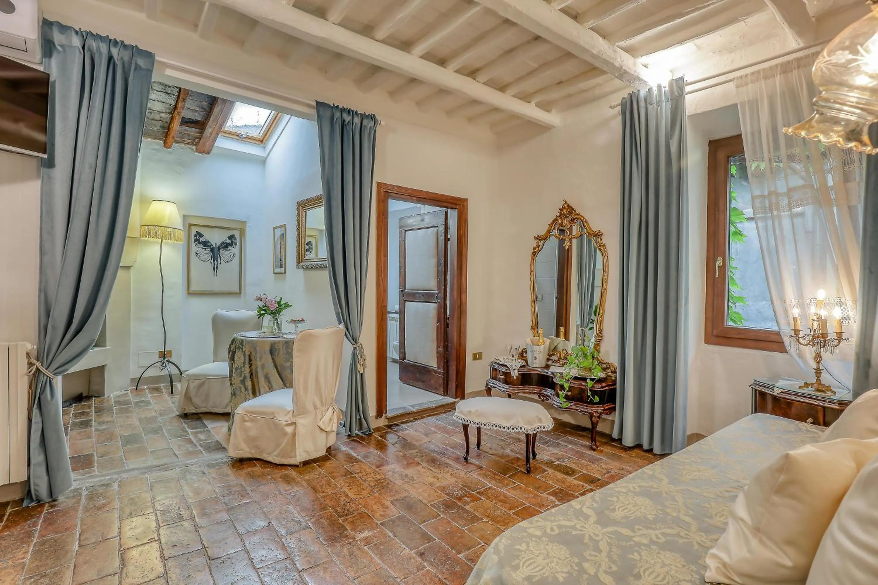 Bedroom in B&B dei Papi Boutique Hotel