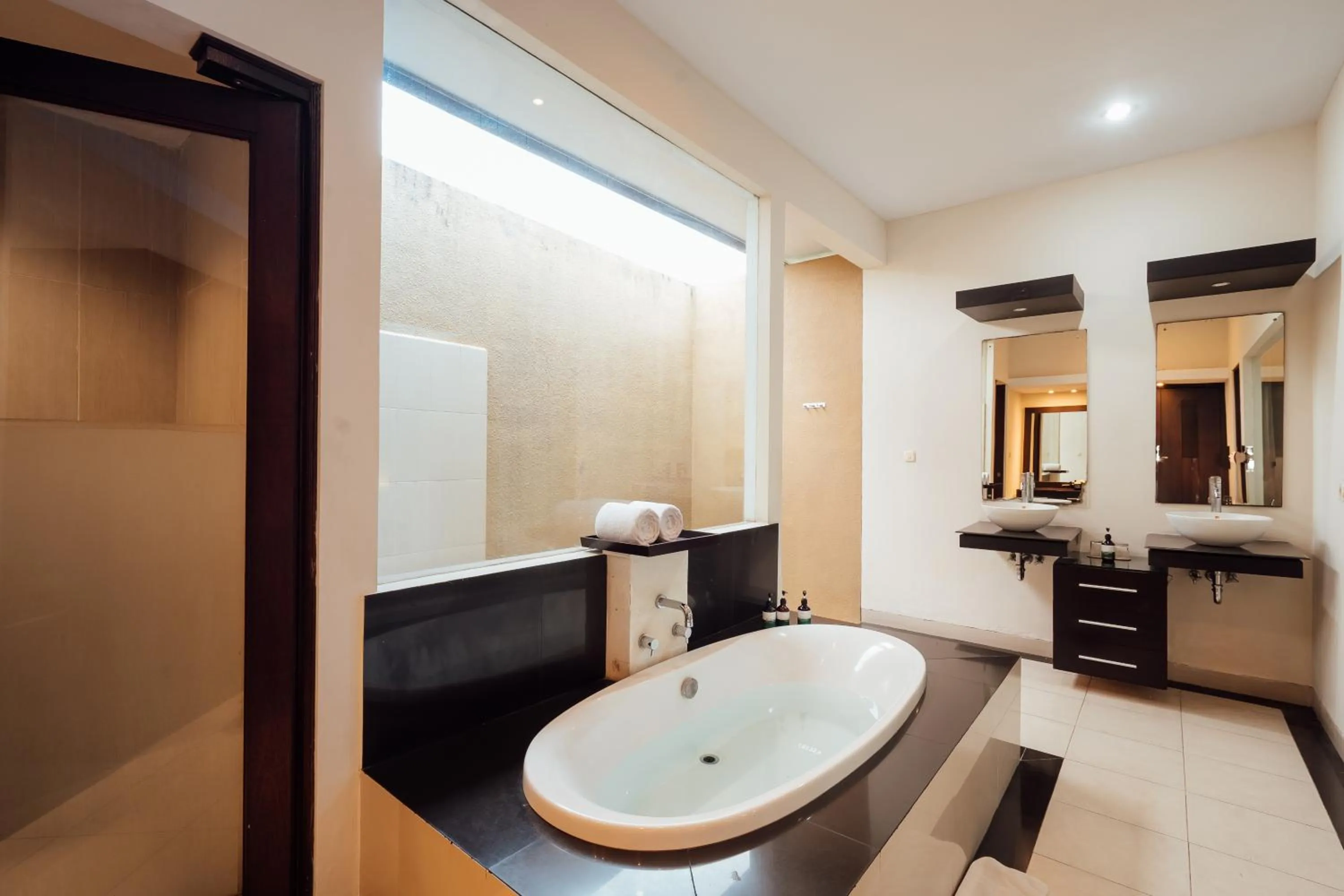 Bathroom, Bed in The Bidadari Villas and Spa Umalas - Seminyak