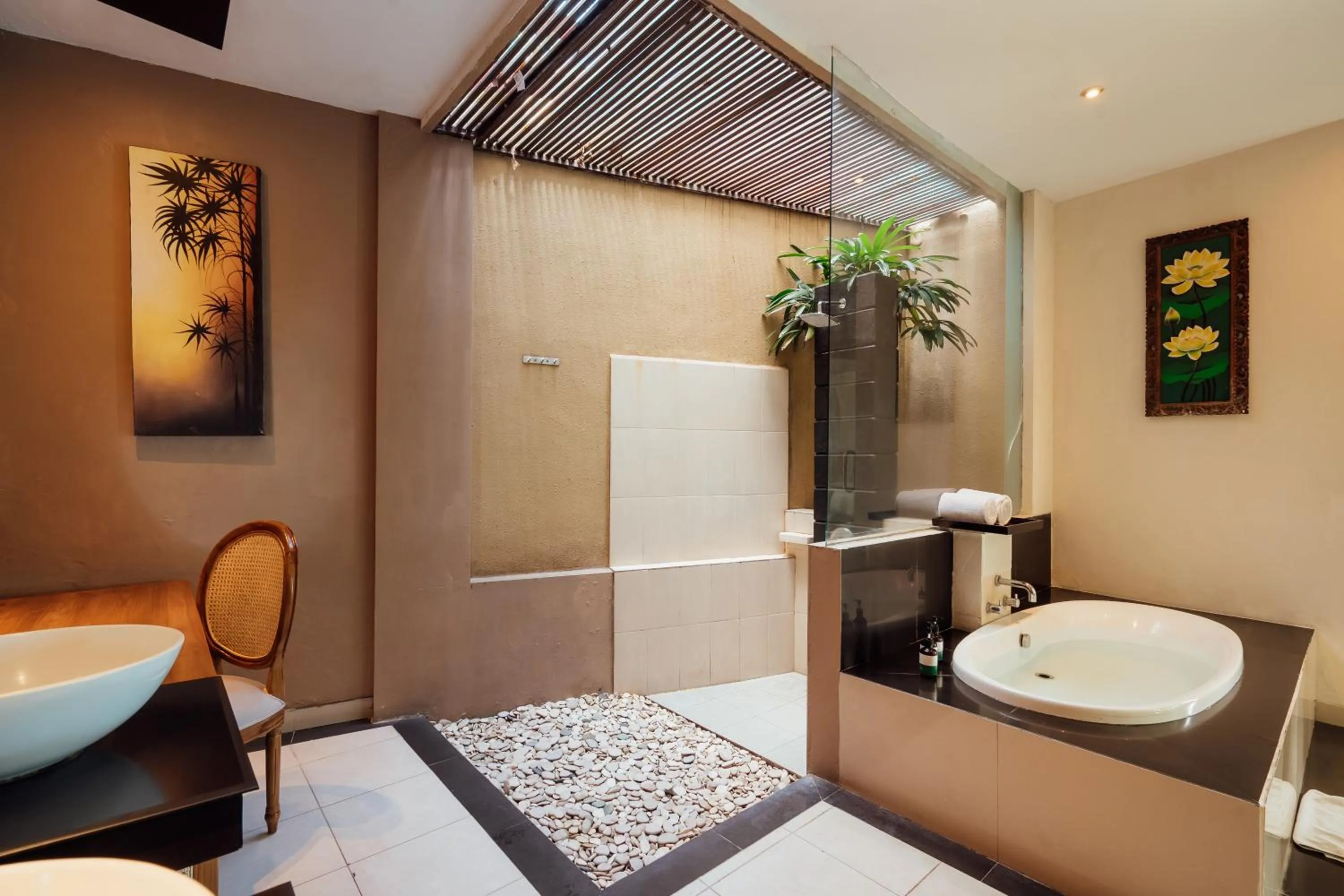Shower in The Bidadari Villas and Spa Umalas - Seminyak
