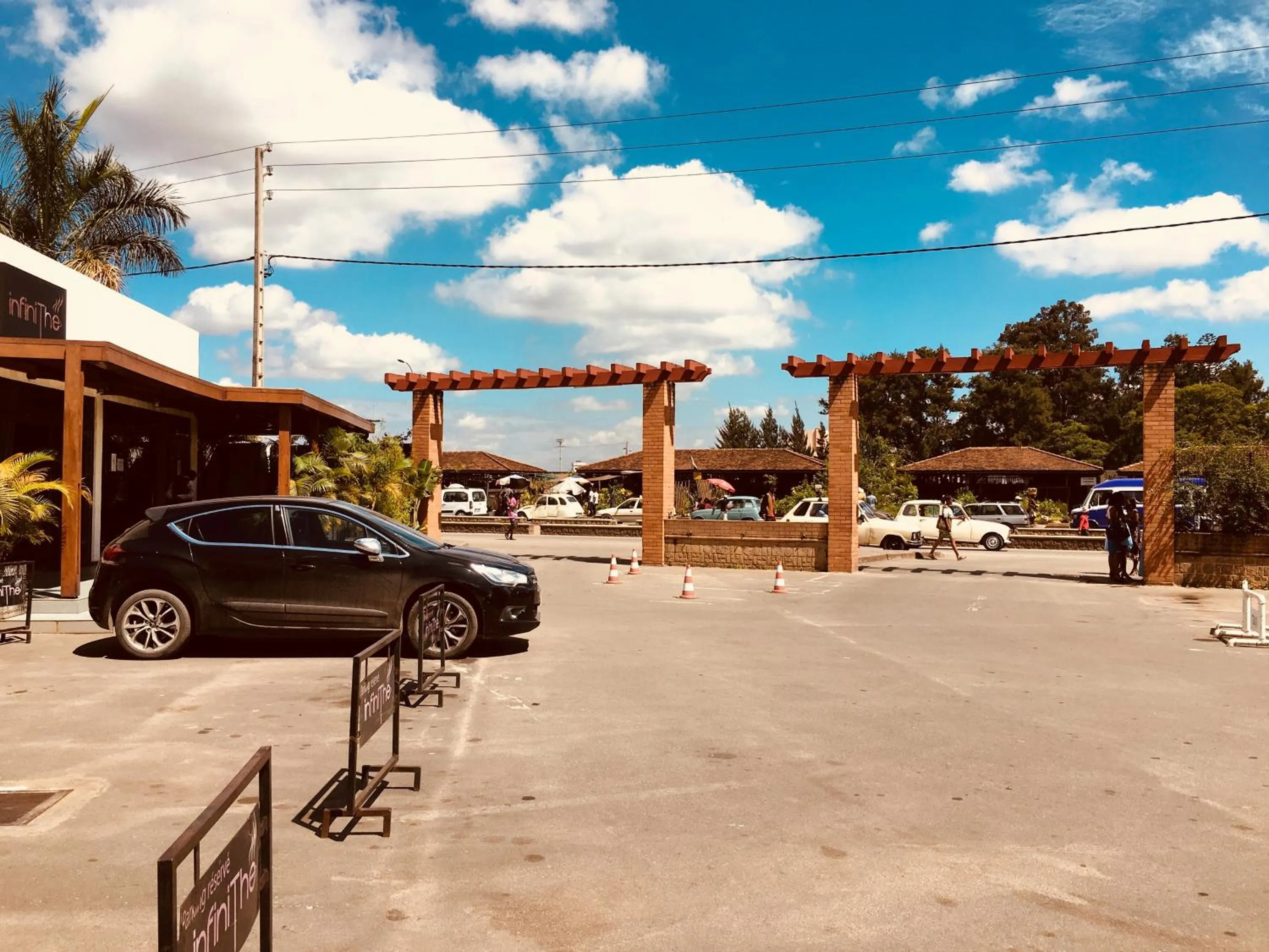 Facade/entrance in Motel d'Antananarivo