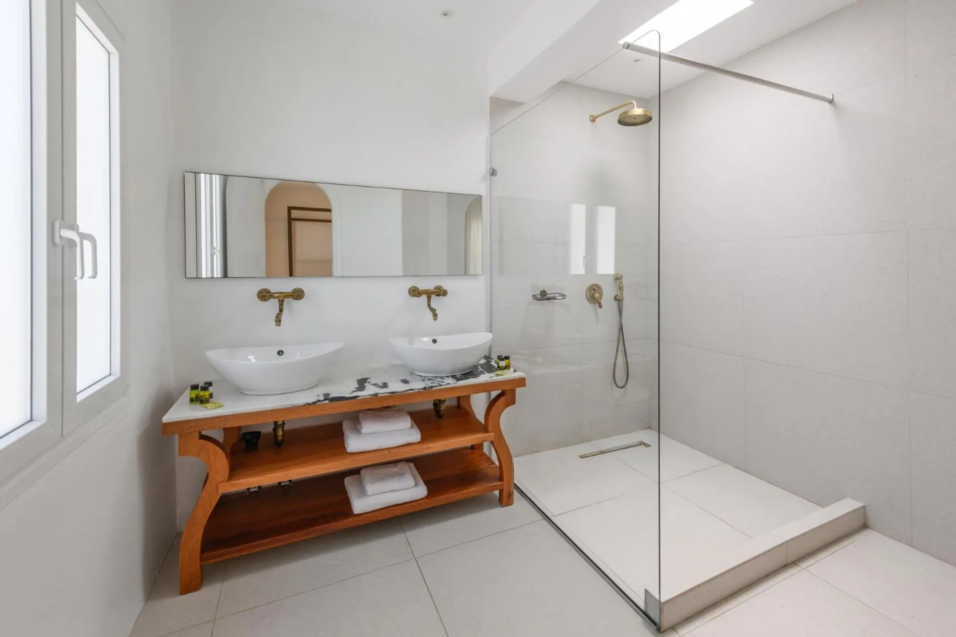 Bathroom in Kallisti Paros