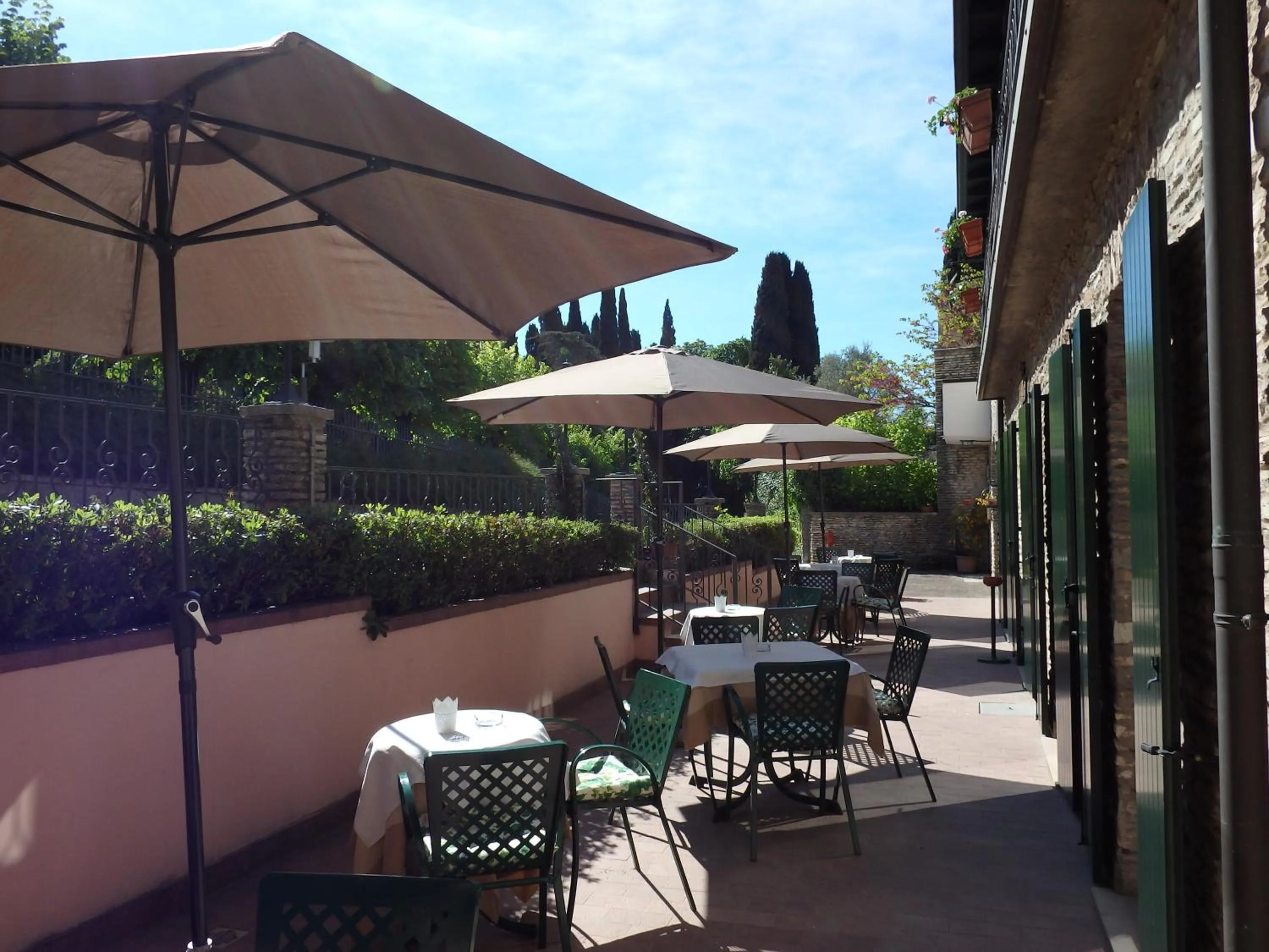Restaurant/places to eat in Hotel Meridiana