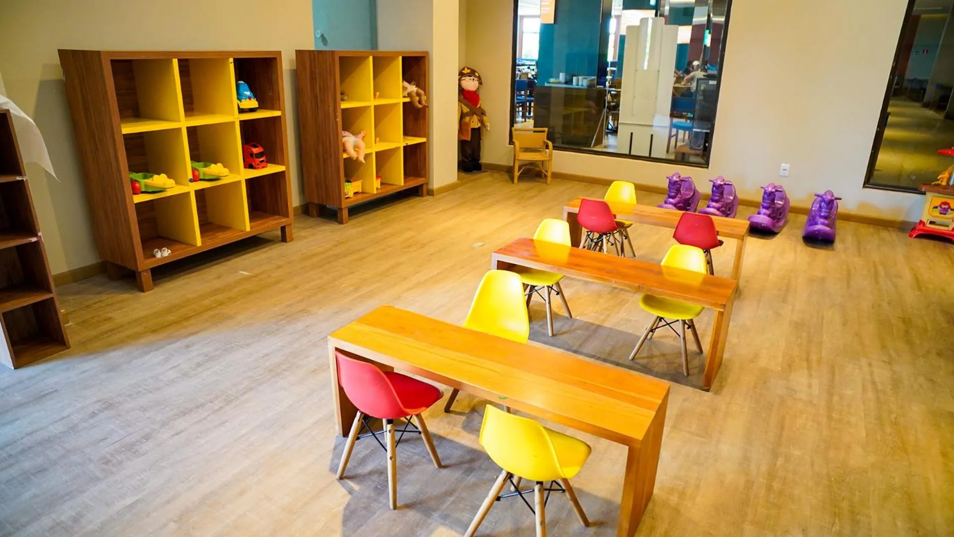 children in Hot Beach Resort