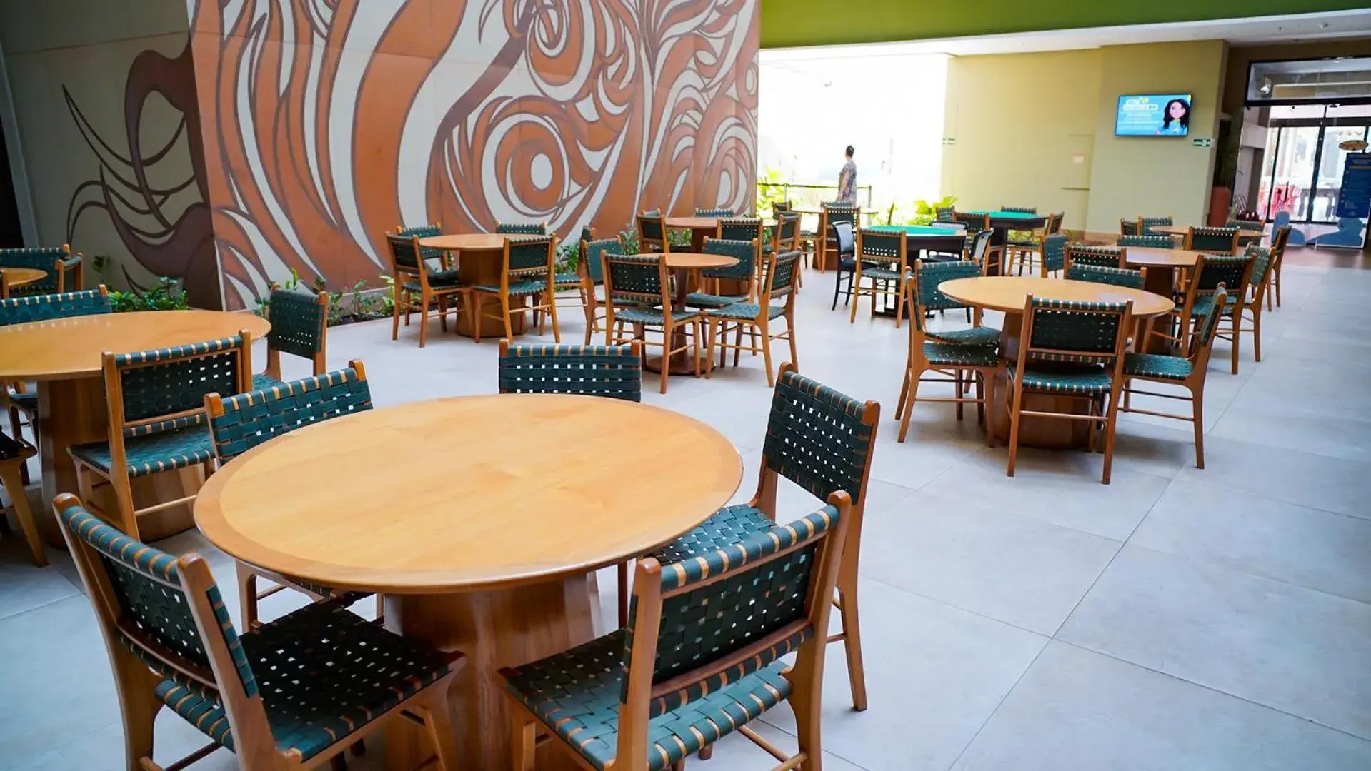 Restaurant/places to eat in Hot Beach Resort Restaurant/places to eat in Hot Beach Resort