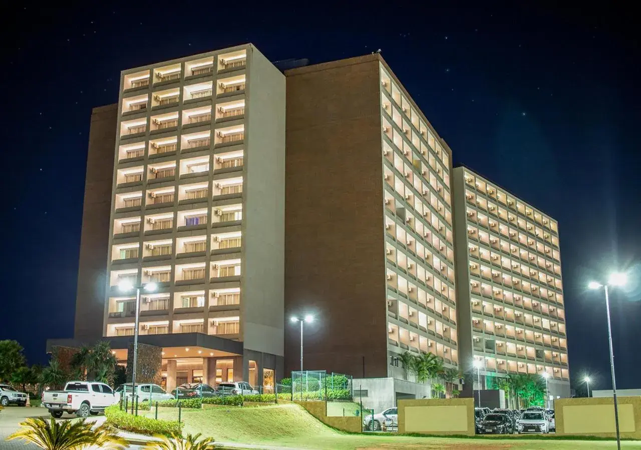 Property building in Hot Beach Resort Property building in Hot Beach Resort