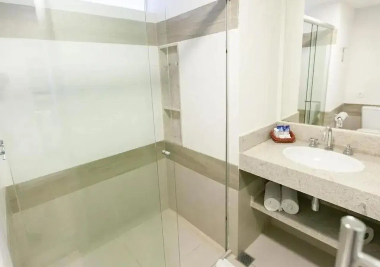 Premier Double Room - single occupancy - includes Hot Beach Water Park tickets in Hot Beach Resort Premier Double Room - single occupancy - includes Hot Beach Water Park tickets in Hot Beach Resort