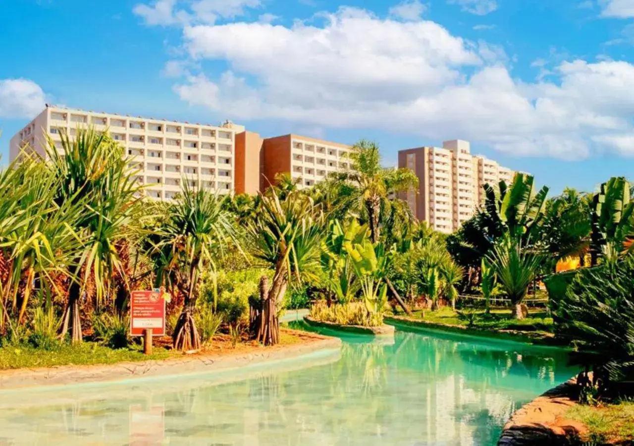 Property building in Hot Beach Resort Property building in Hot Beach Resort