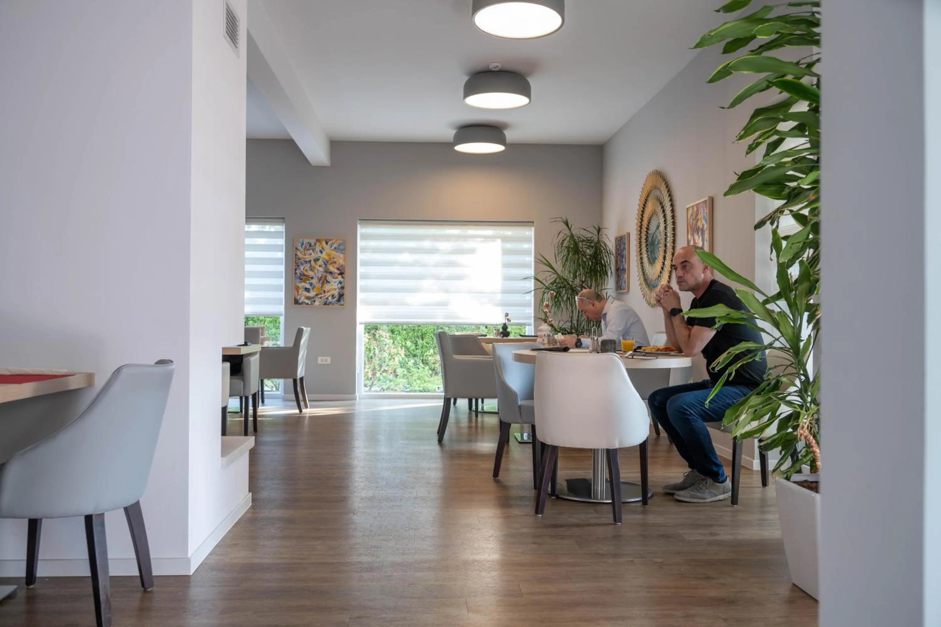 Restaurant/places to eat in Hotel Magdalena