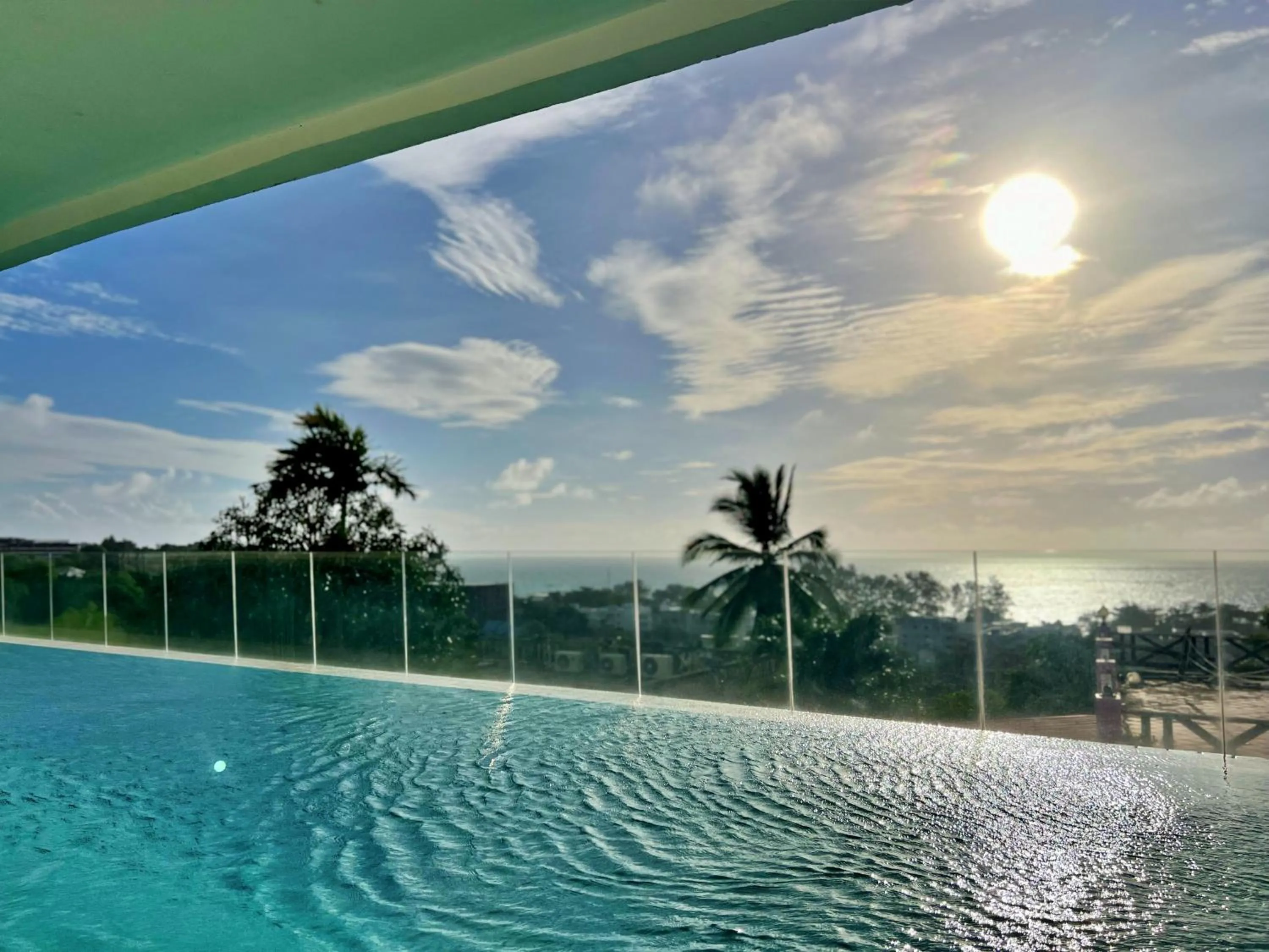 Swimming pool in Sunset Plaza by RESAVA