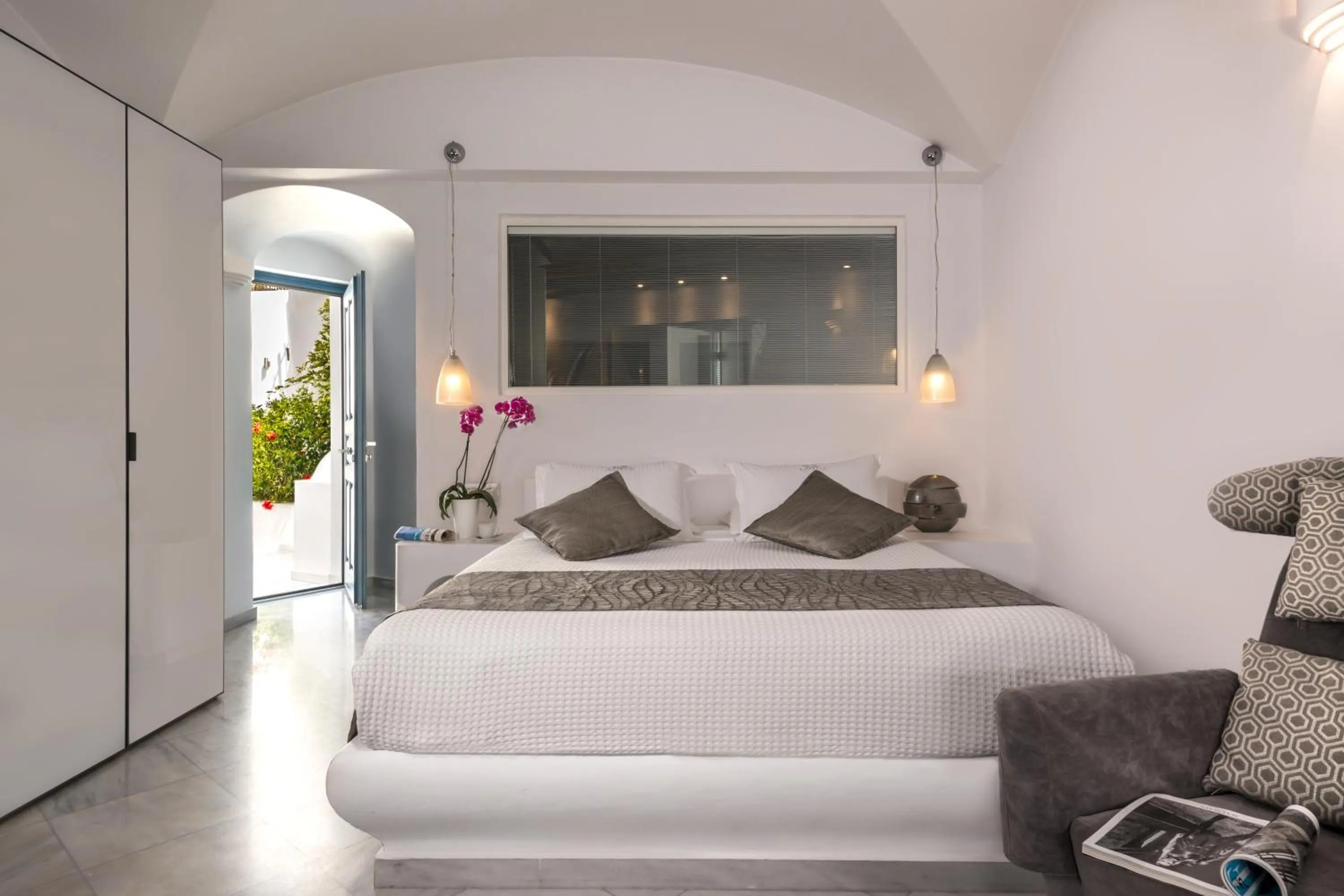 Living room, Bed in Anteliz Suites