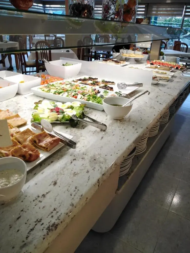 Restaurant/places to eat in Hotel Piñeiro 2 Estrellas Superior Restaurant/places to eat in Hotel Piñeiro 2 Estrellas Superior