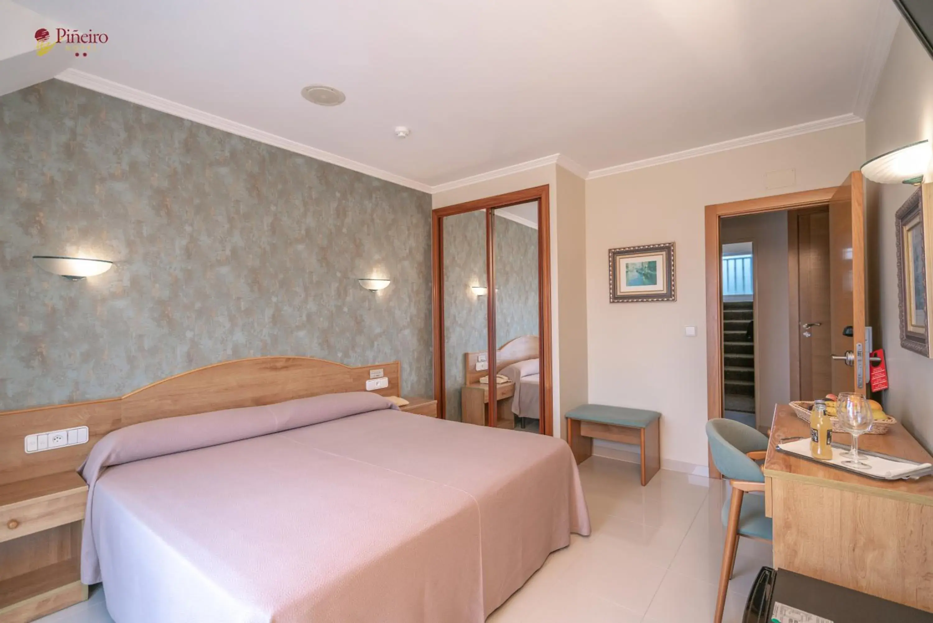 Bed in Hotel Piñeiro 2 Estrellas Superior Bed in Hotel Piñeiro 2 Estrellas Superior