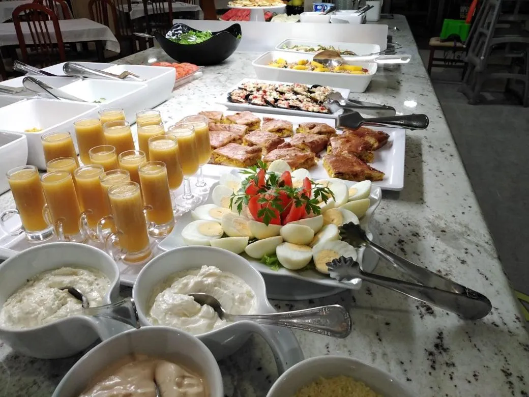 Restaurant/places to eat in Hotel Piñeiro 2 Estrellas Superior