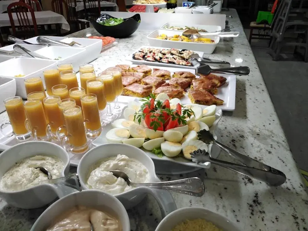 Restaurant/places to eat in Hotel Piñeiro 2 Estrellas Superior Restaurant/places to eat in Hotel Piñeiro 2 Estrellas Superior