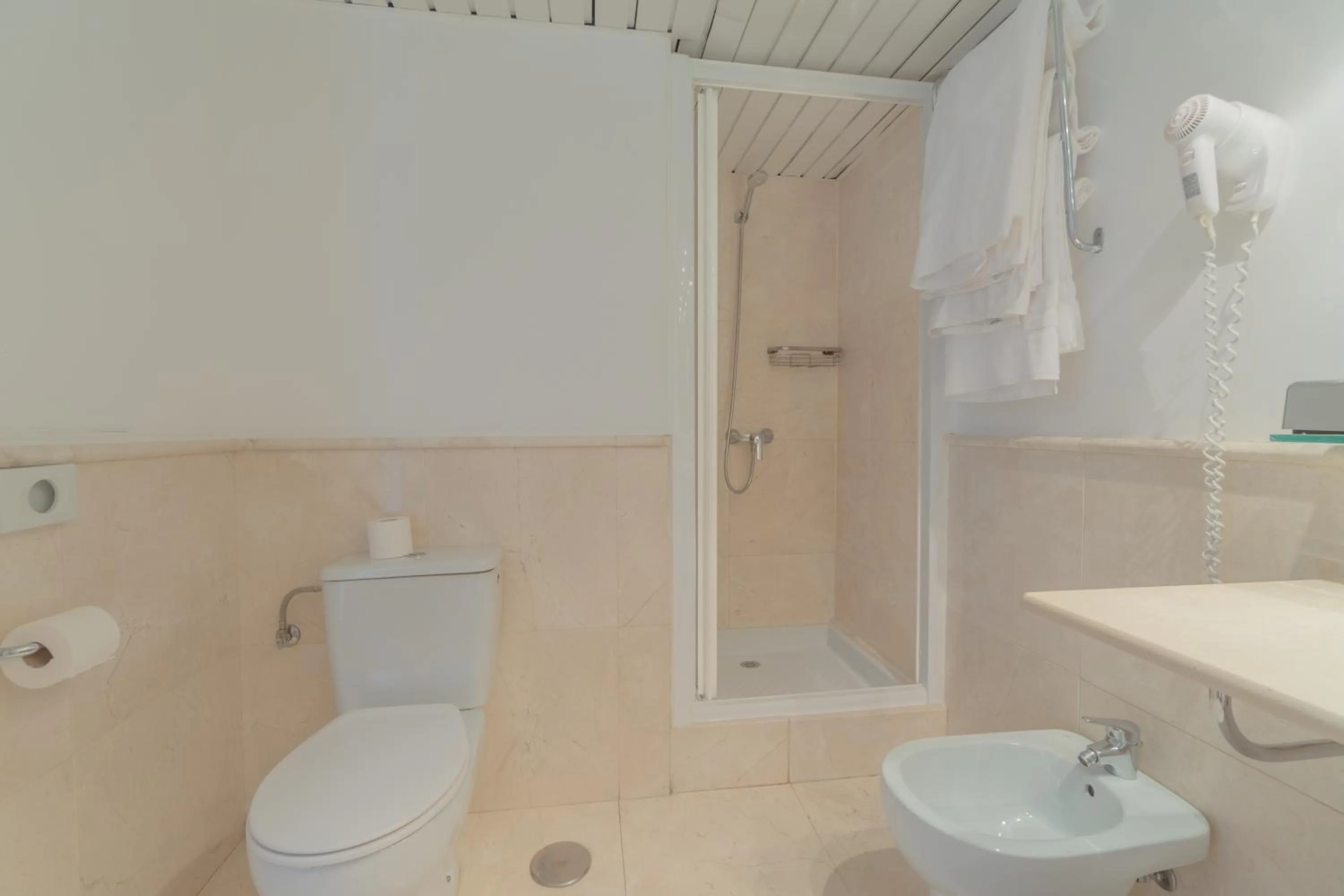 Shower in Hotel Náyade