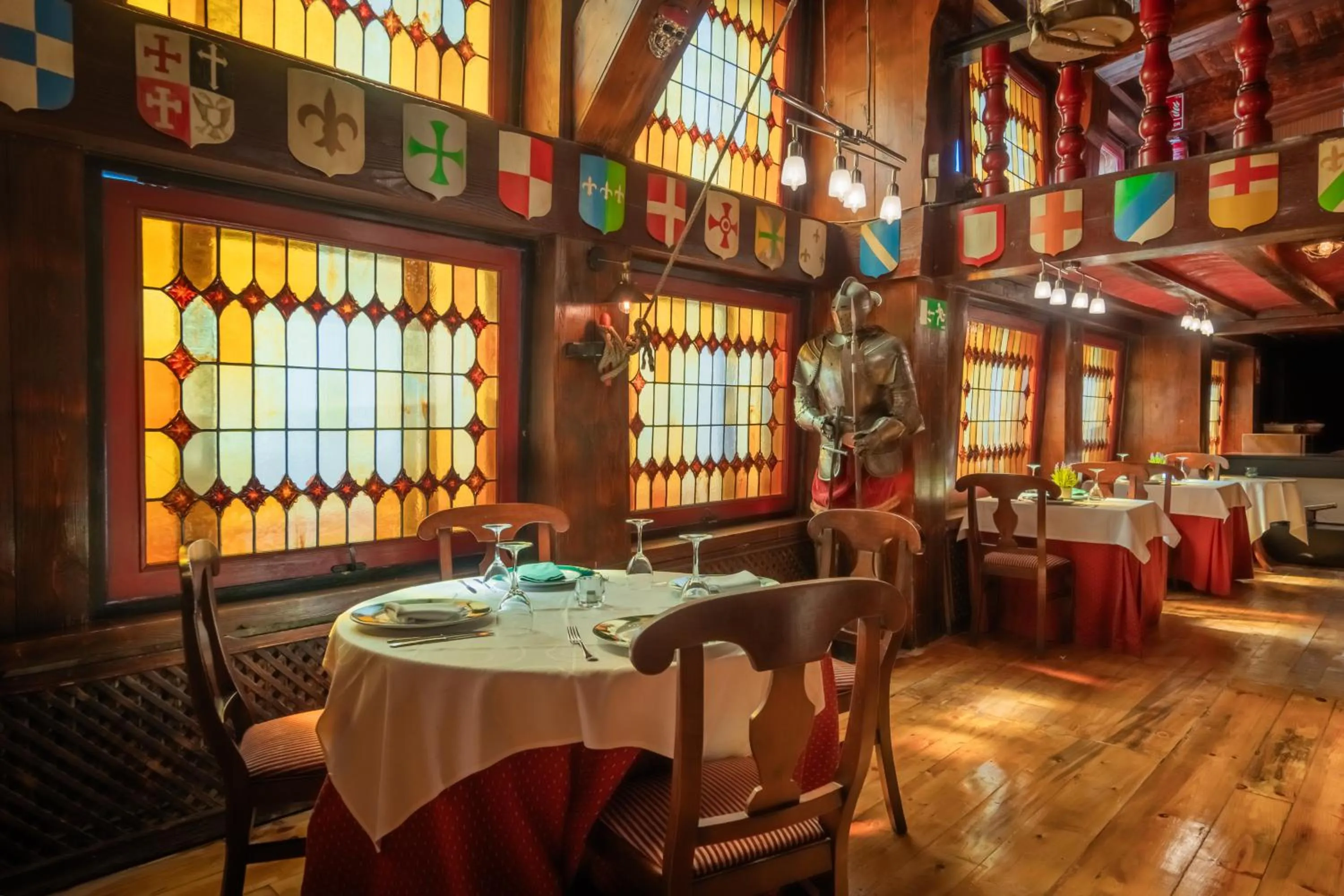 Restaurant/places to eat in Hotel Náyade