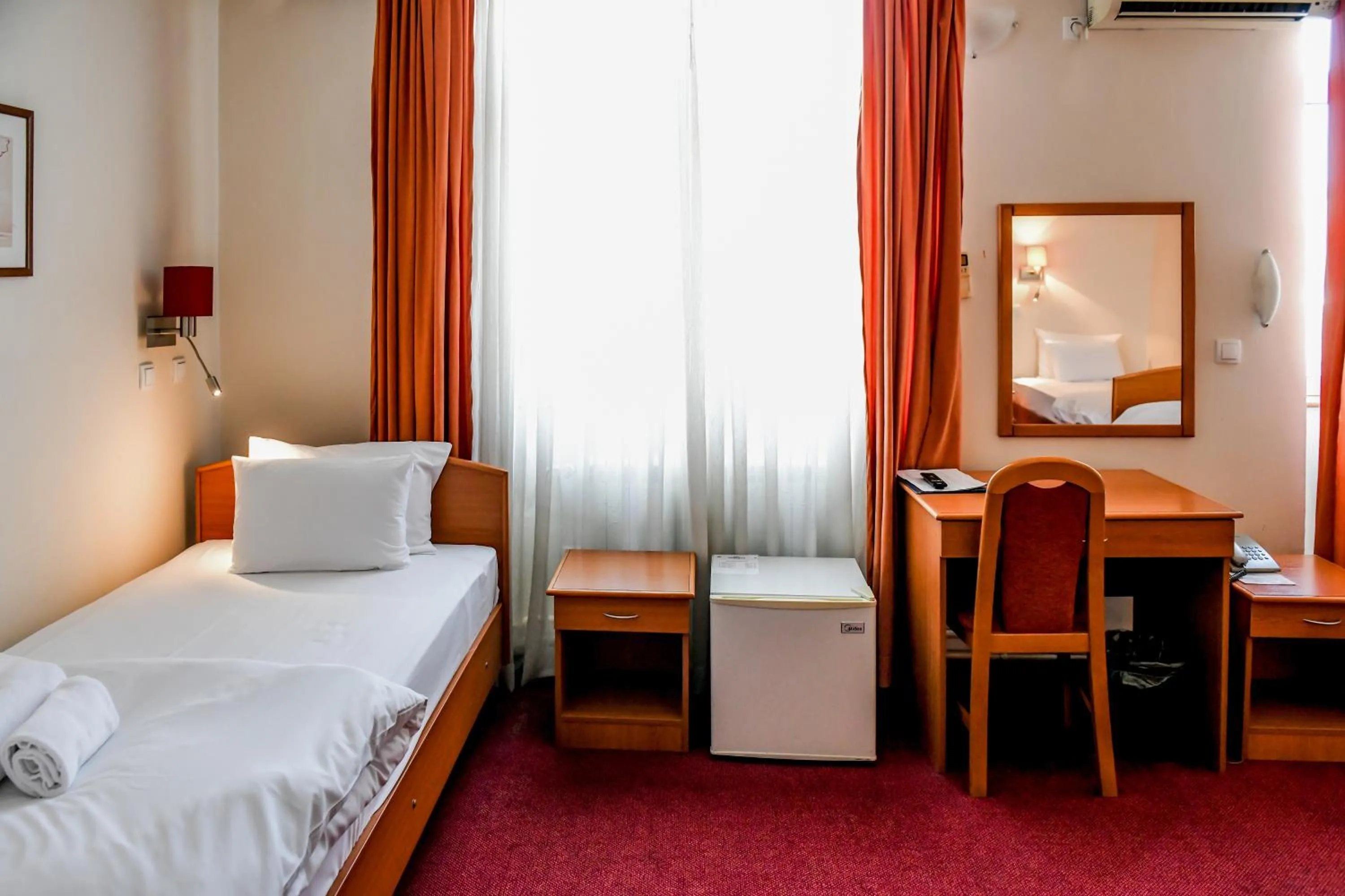 Bed in Hotel Fontana