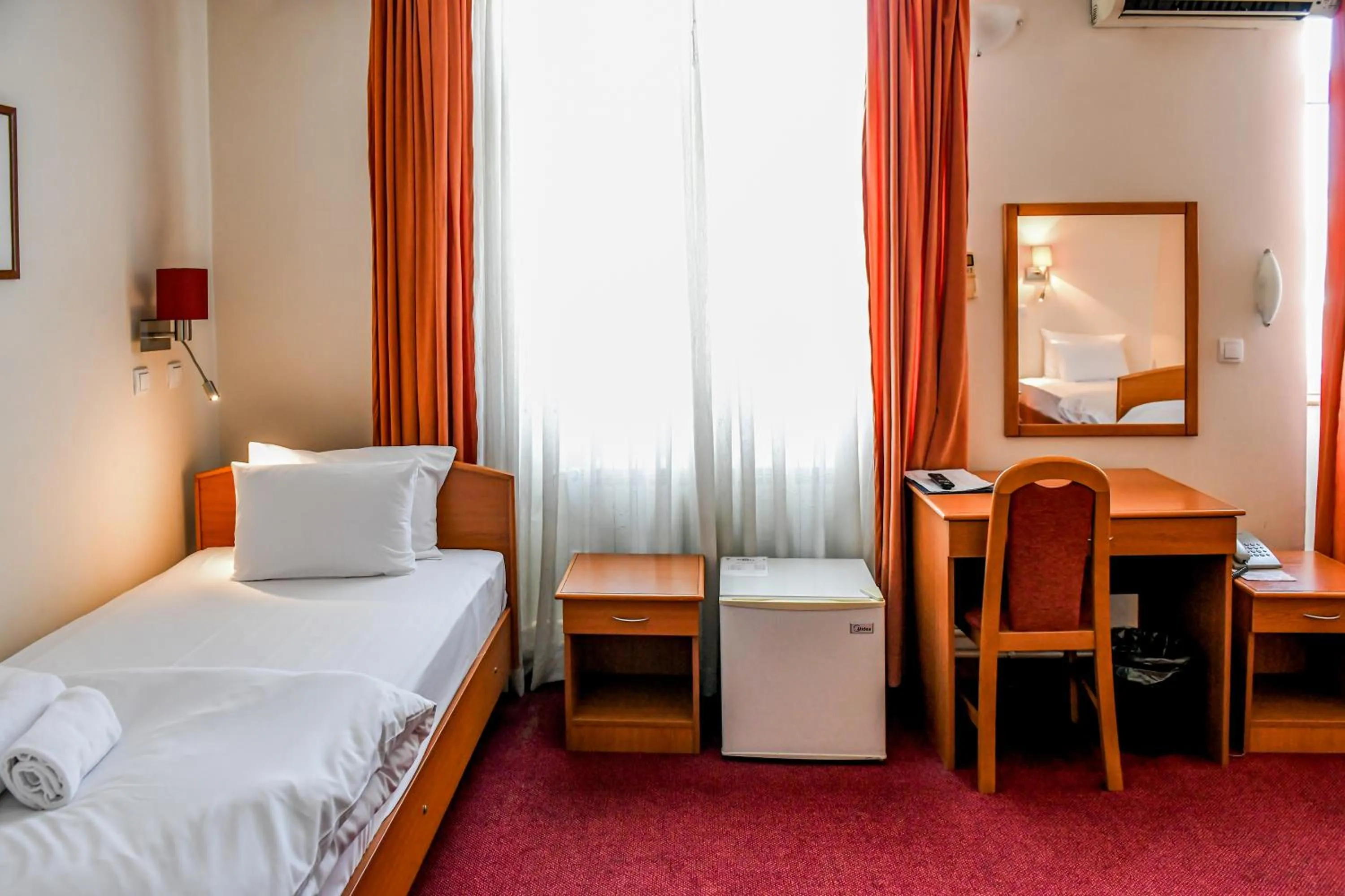 Bed in Hotel Fontana