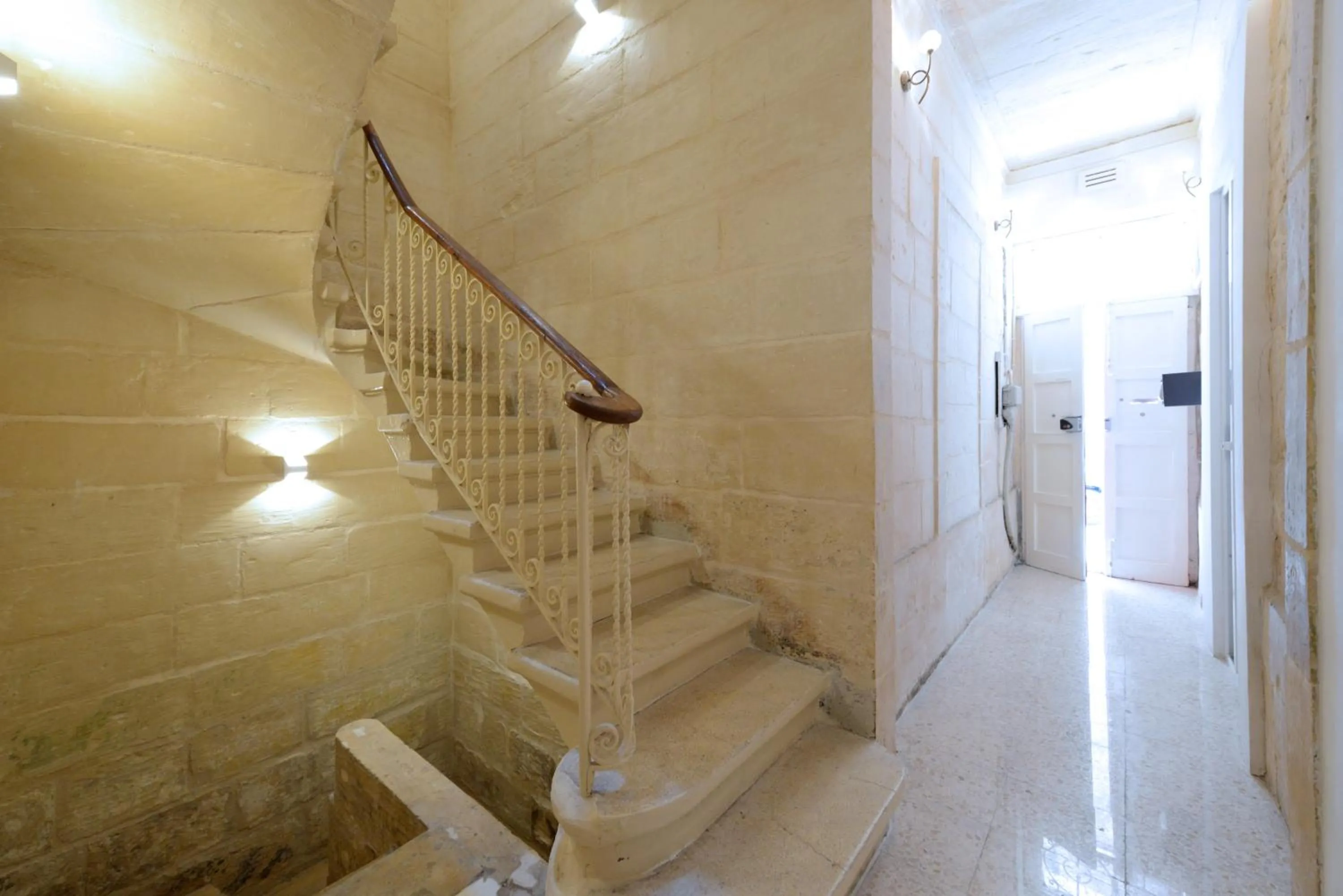 Lovely House Private Rooms by Vallettastay