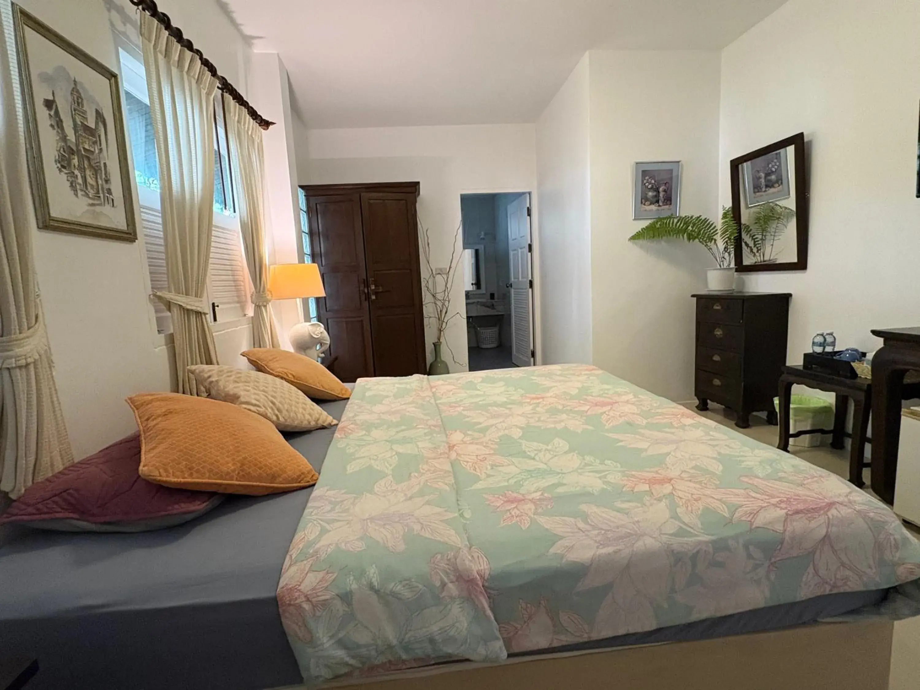 Photo of the whole room, Bed in Banyan House Samui bed and breakfast (Adult Only) Photo of the whole room, Bed in Banyan House Samui bed and breakfast (Adult Only)