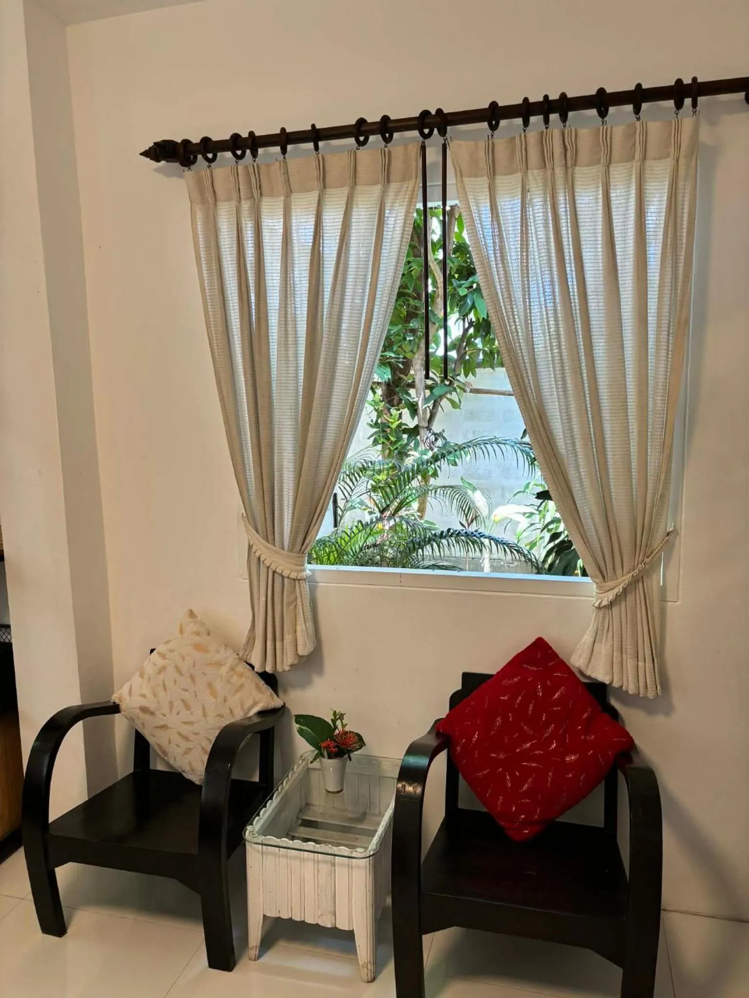 Seating area in Banyan House Samui bed and breakfast (Adult Only)