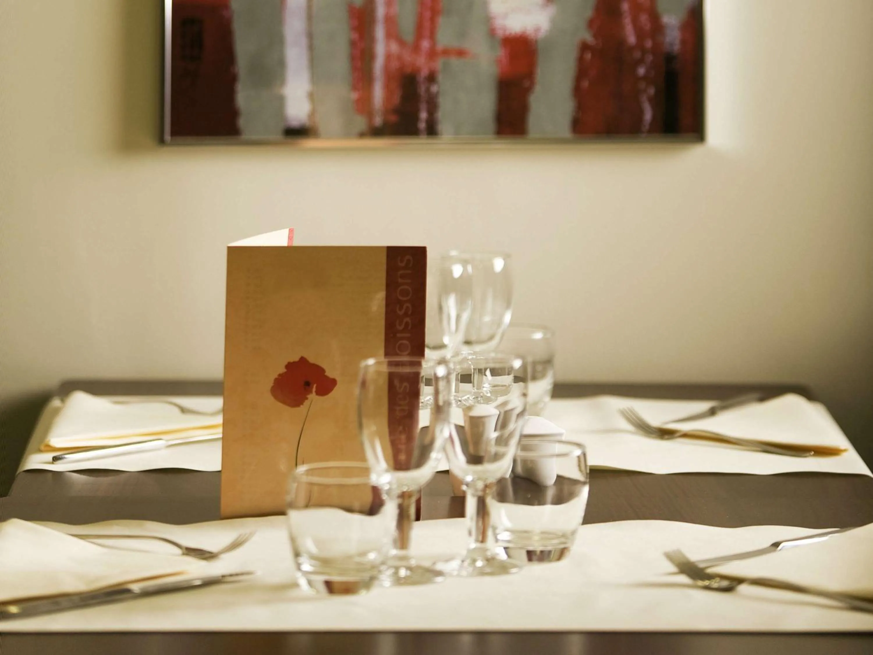 Restaurant/places to eat in ibis Paris Le Bourget