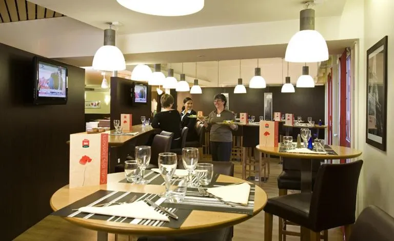Restaurant/places to eat in ibis Paris Le Bourget